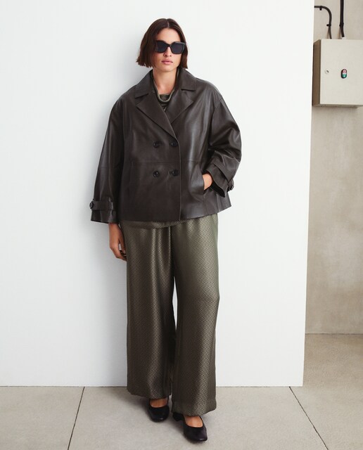 Imagem 0 de Casaco Cruzado em Pele