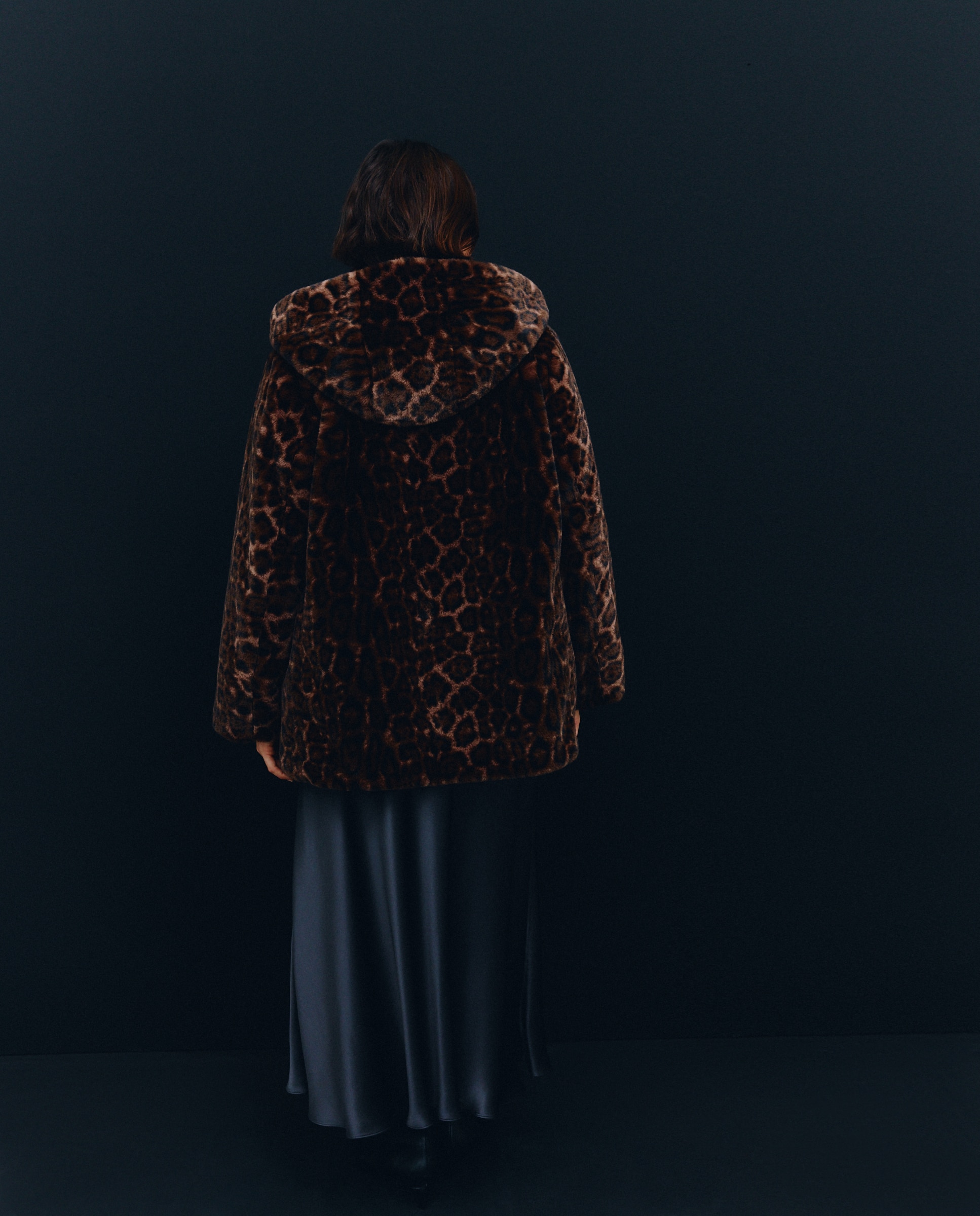 Casacão Curto Estampado Castanho-3