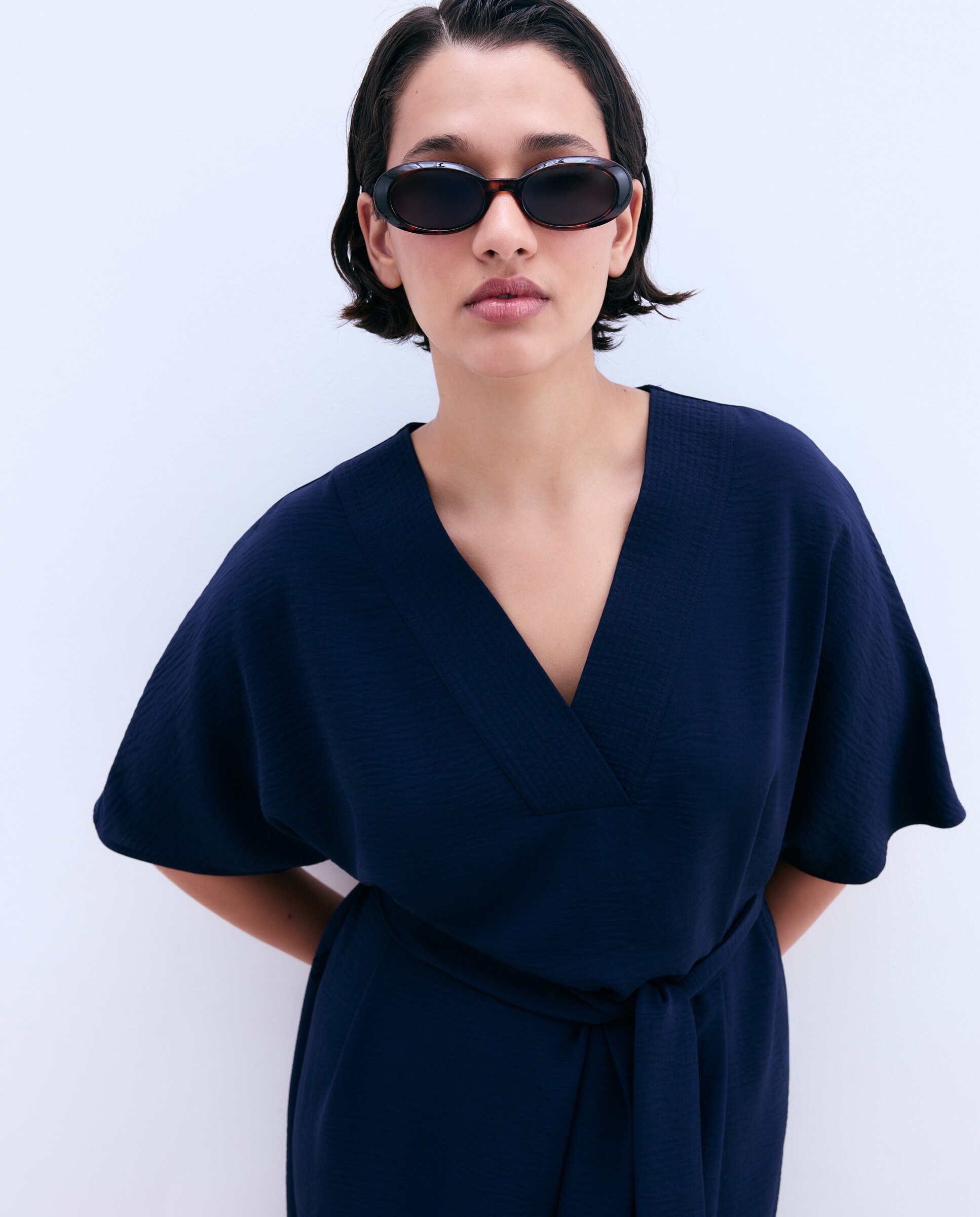 Vestido Midi Camiseiro com Manga Curta Azul-marinho-4