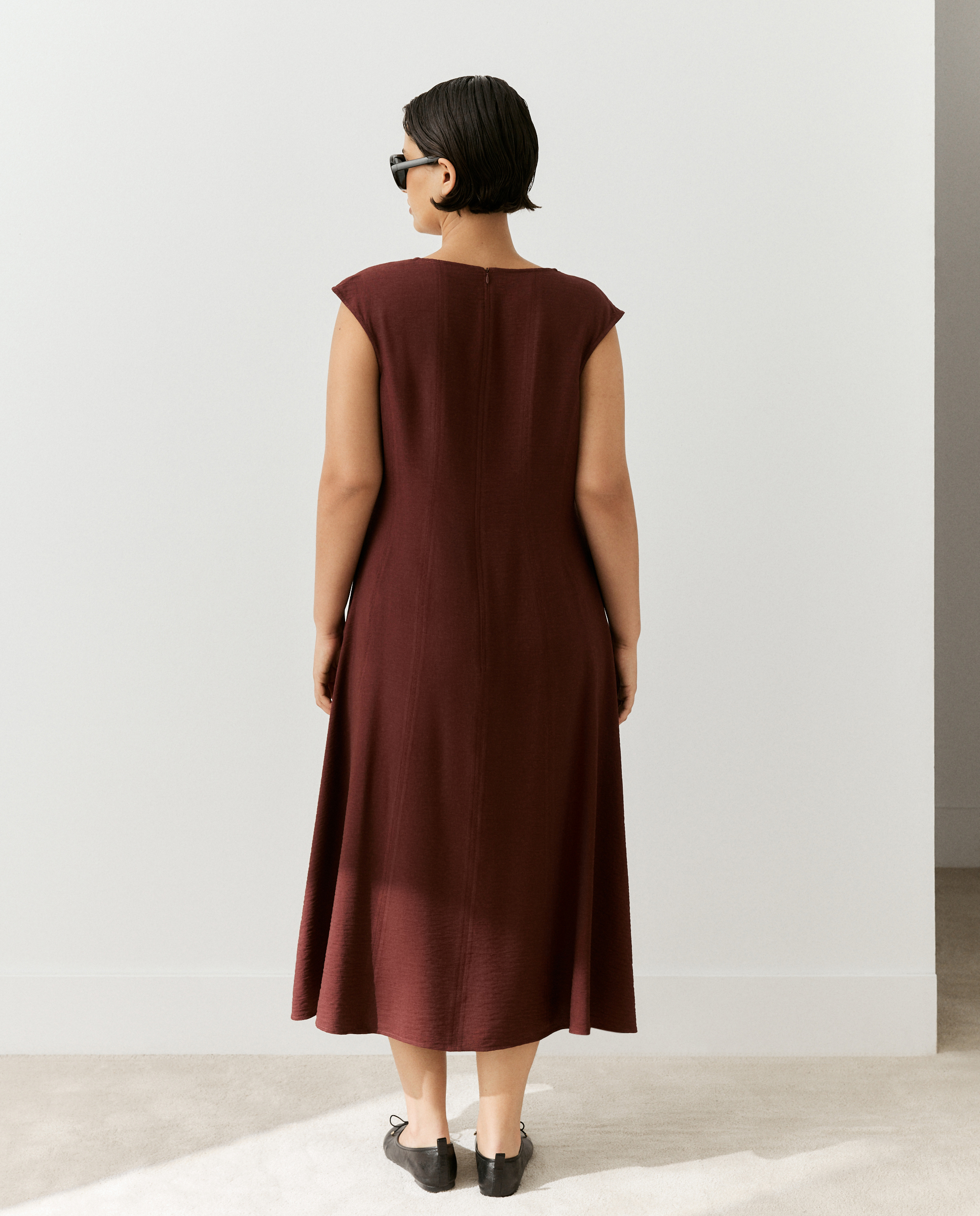 Vestido Midi sem Mangas com Roda Bordeaux-3