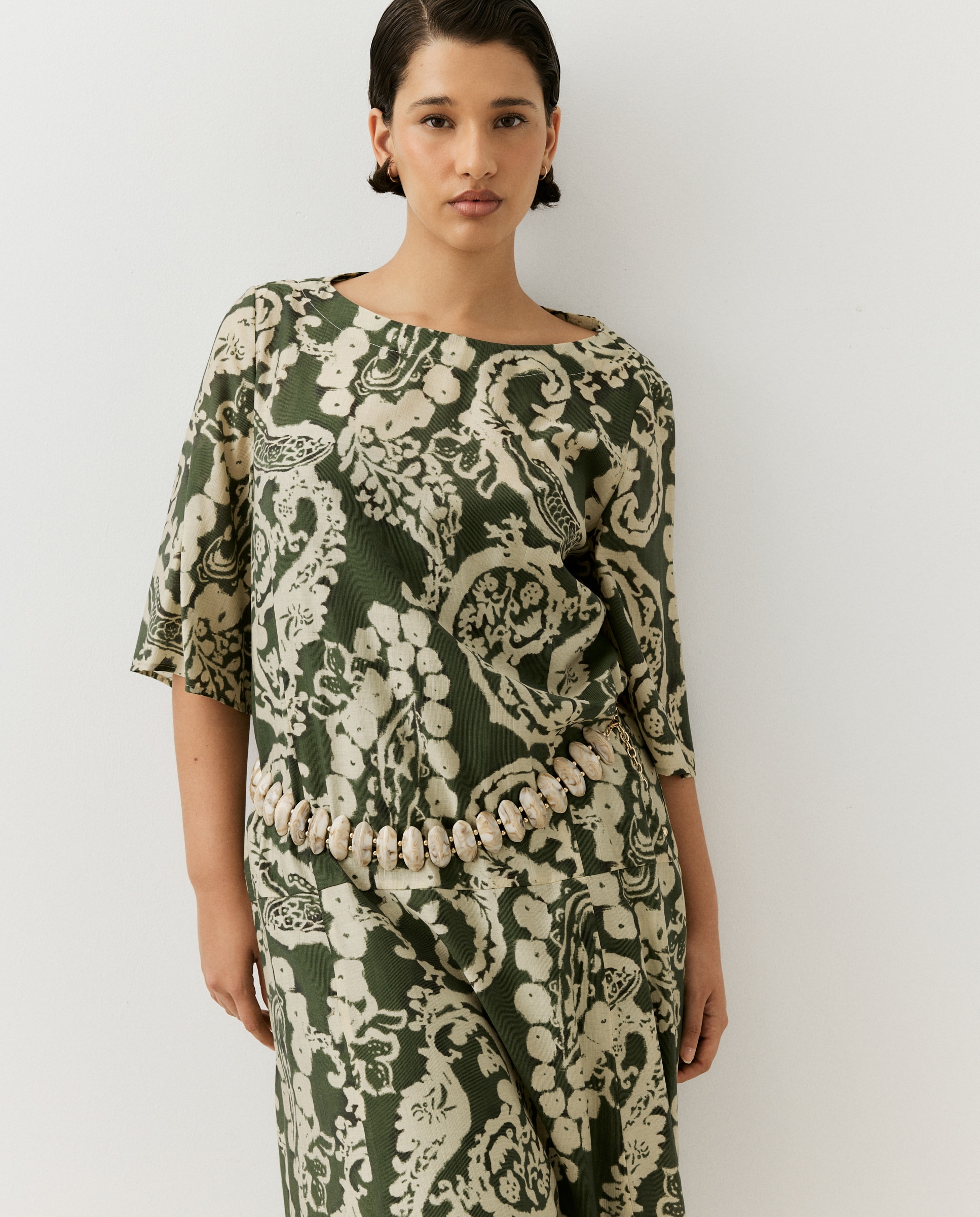 Vestido Midi Estampado com Manga Curta Verde-2
