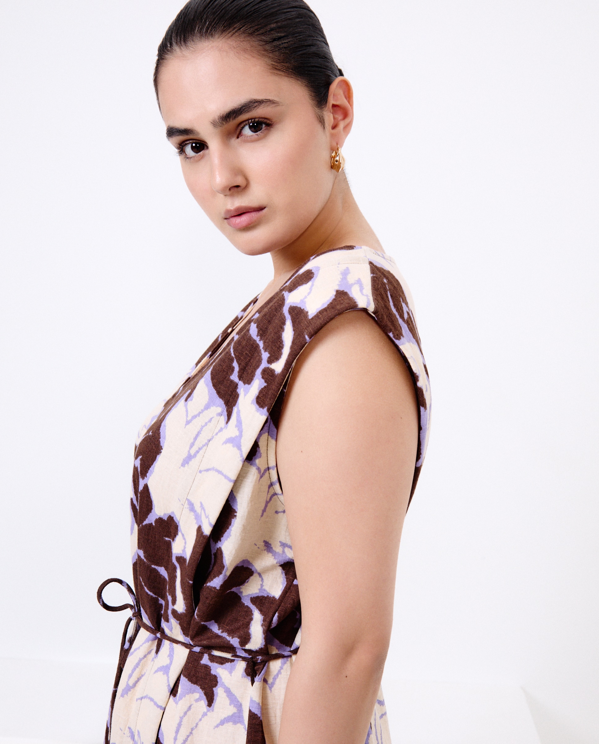 Vestido de Malha com Manga Curta Castanho-2