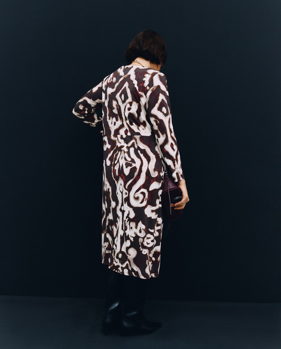 Vestido de Malha Estampado Castanho-4