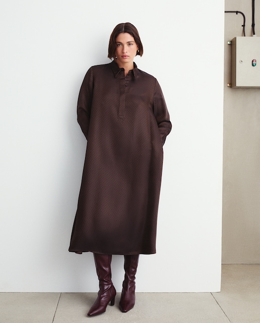 Imagen 0 de Vestido midi camisero con bolsillos