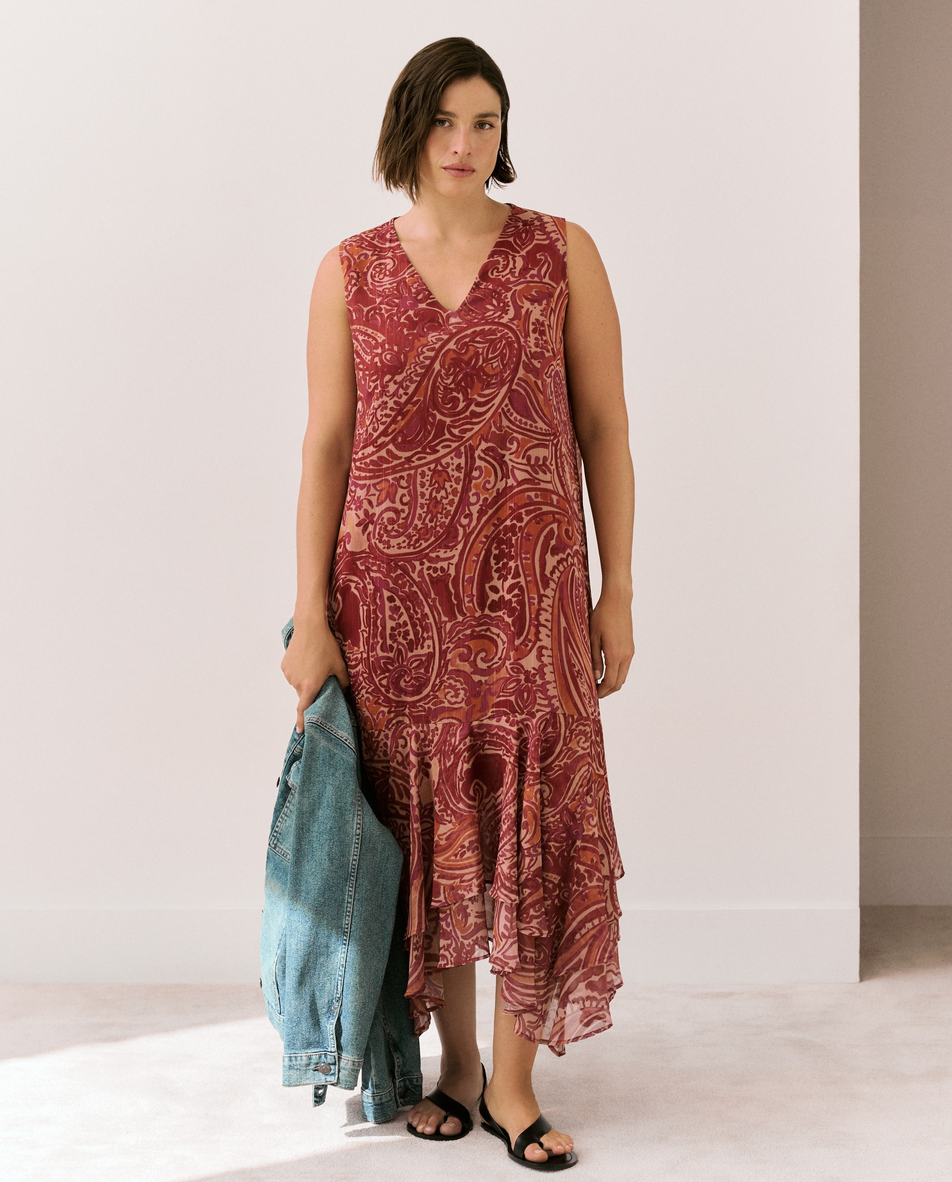 Imagem 0 de Vestido comprido com folhos