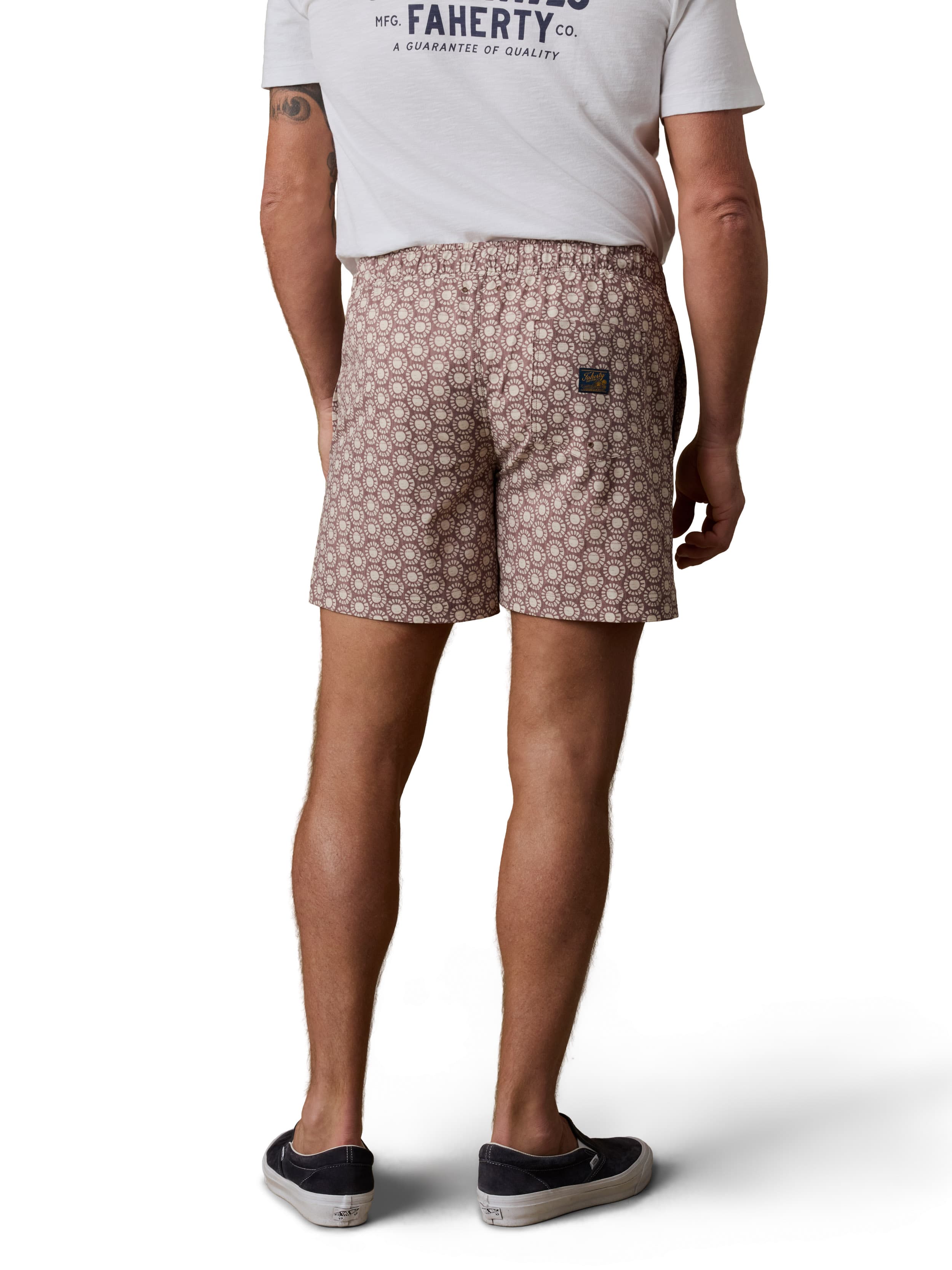 Calções de Banho Tipo Bermudas com Estampado e Cordão Castanho-3