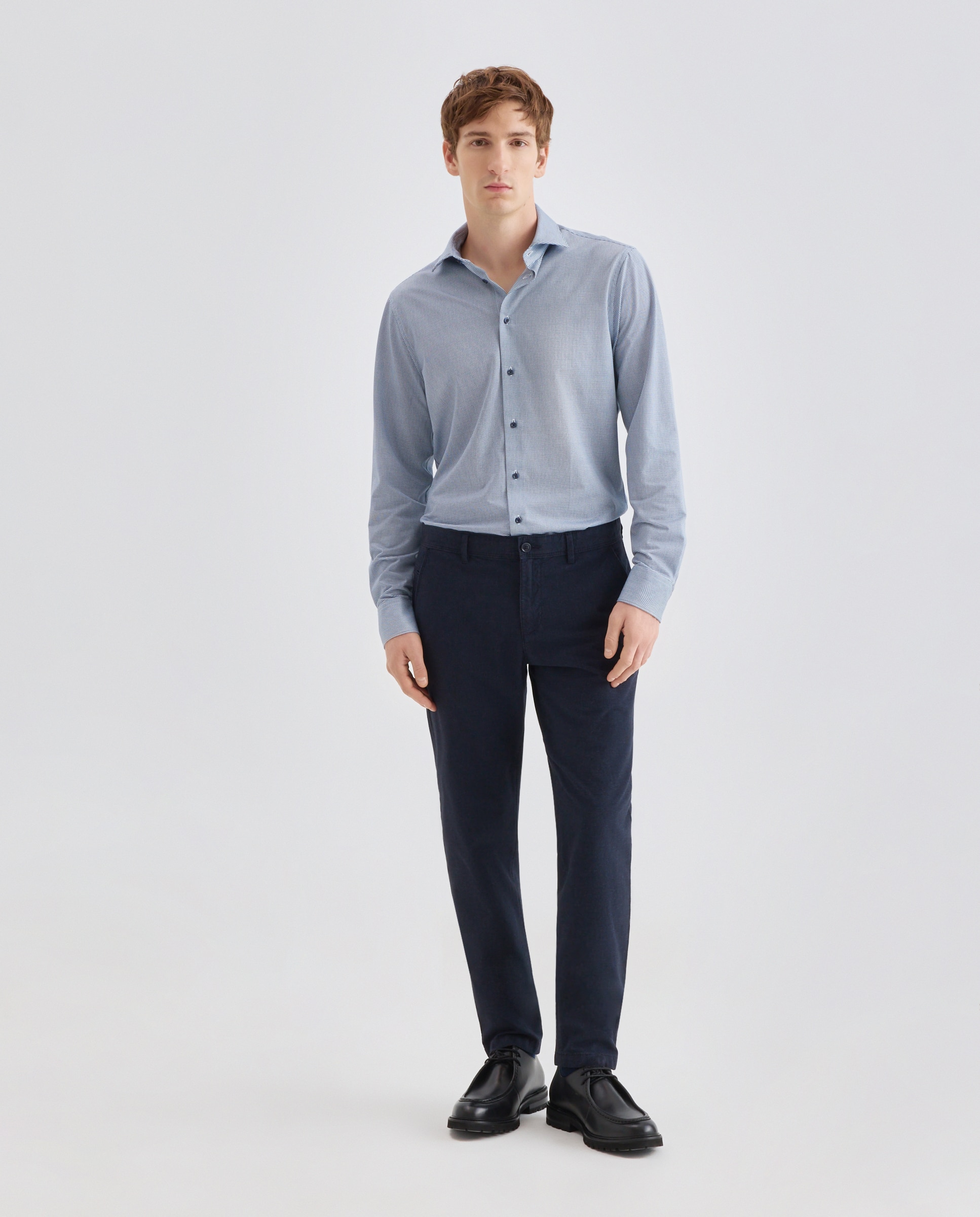 Imagen 1 de Pantalón para hombre versátil y elegante Azul oscuro