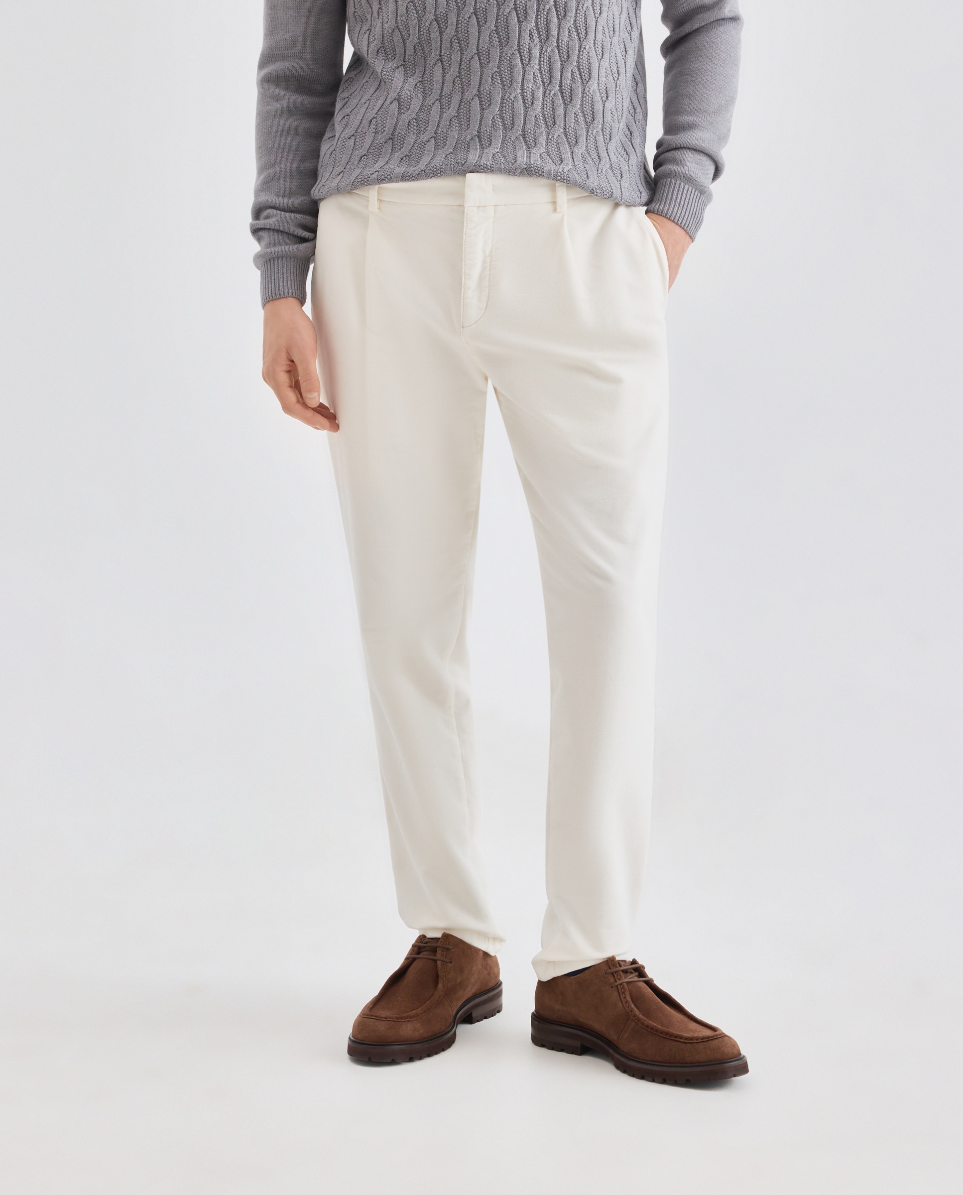 Imagen 1 de Pantalón masculino de estilo contemporáneo Blanco roto