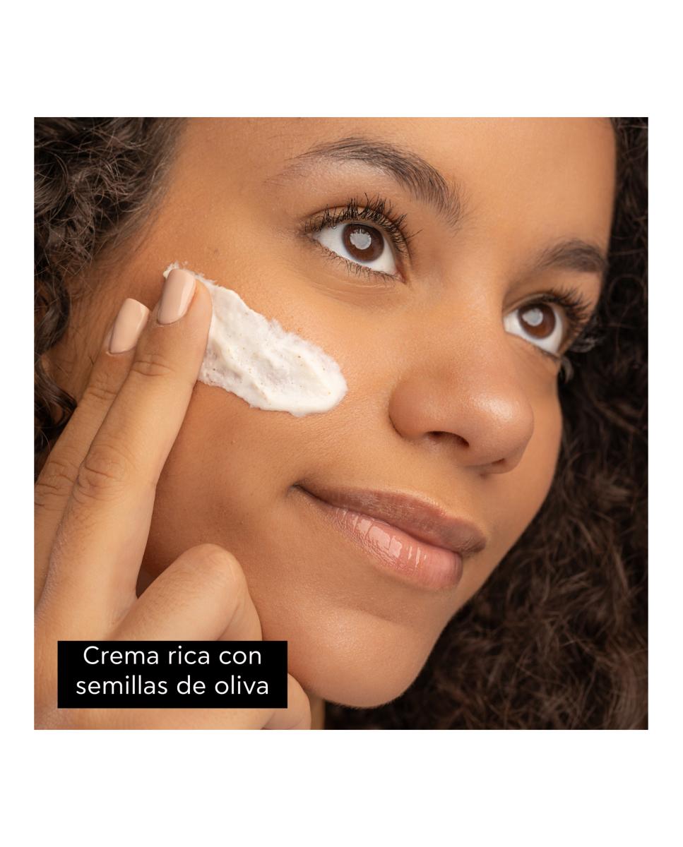 Crema de Exfoliación Profunda con Oliva Express Beauty Apivita 5