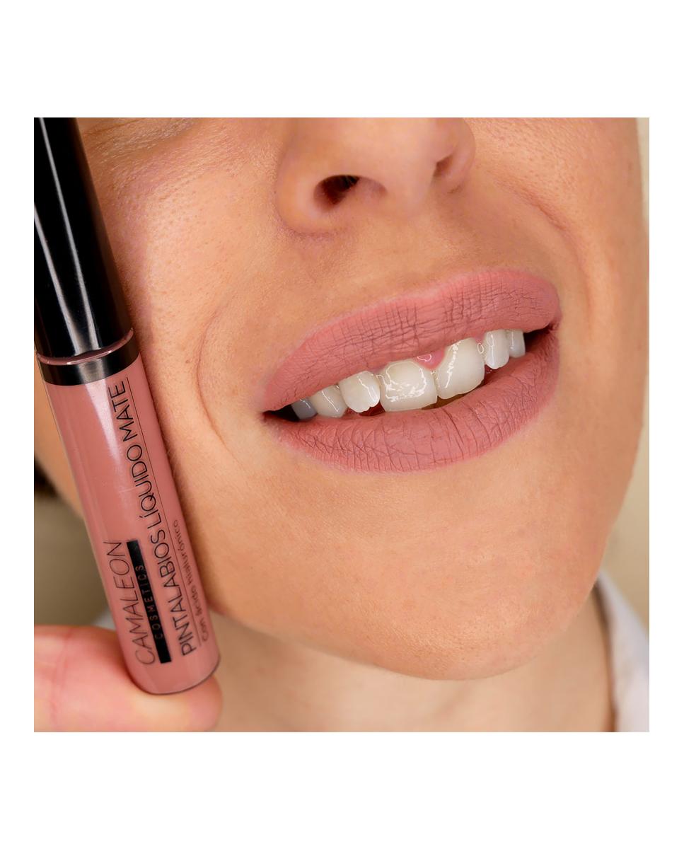 Barra de Labios Líquida Mate Camaleon Cosmetics - LM06 Nude Beige 8 ml LM06 Nude Beige-5