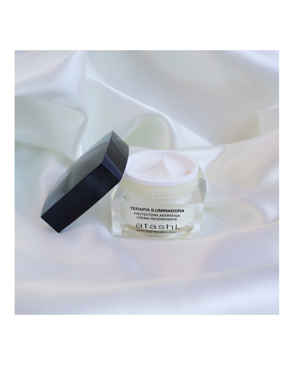 Cofre Terapia Crema Hidratación Intensa + Terapia Iluminadora Antimanchas Atashi 5