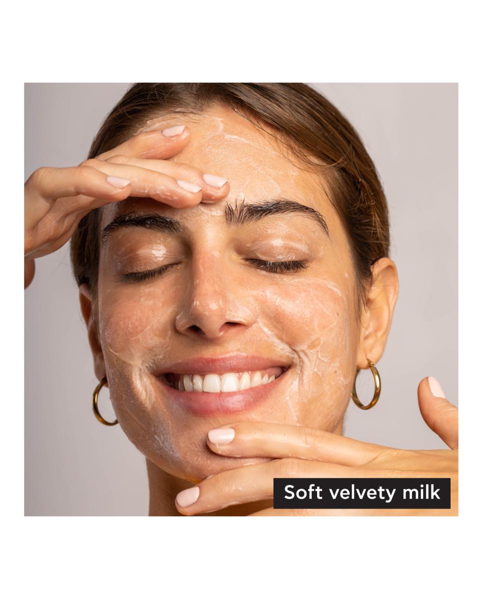 Leche Limpiadora 3 En 1 Apivita - 200 ml 5