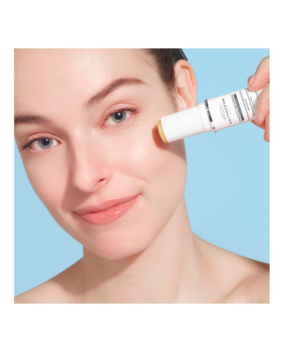 Crema En Stick Photo Reverse Esthederm - 10 g 2