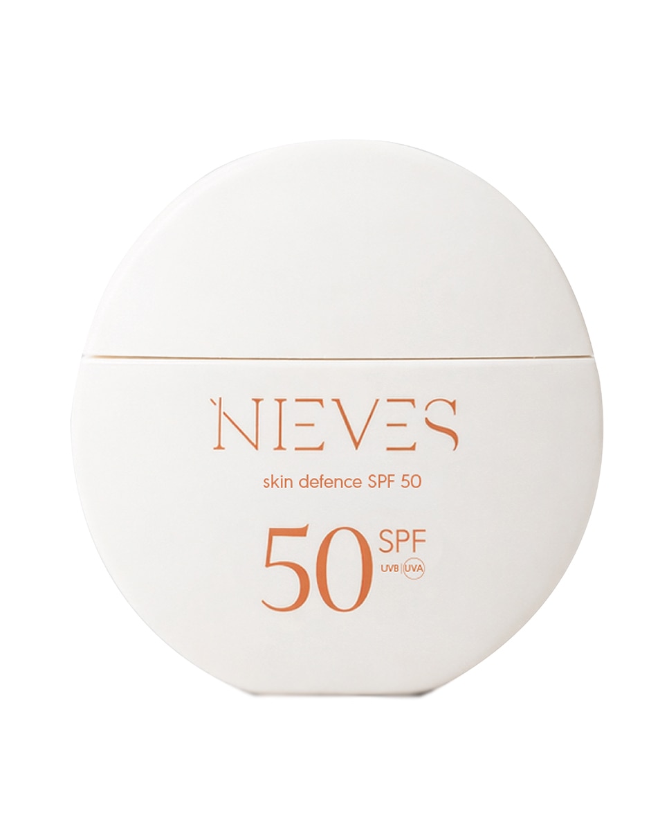 Imagen 0 de Crema solar ligera e invisible Skin Defence SPF 50 NIEVES ALVAREZ