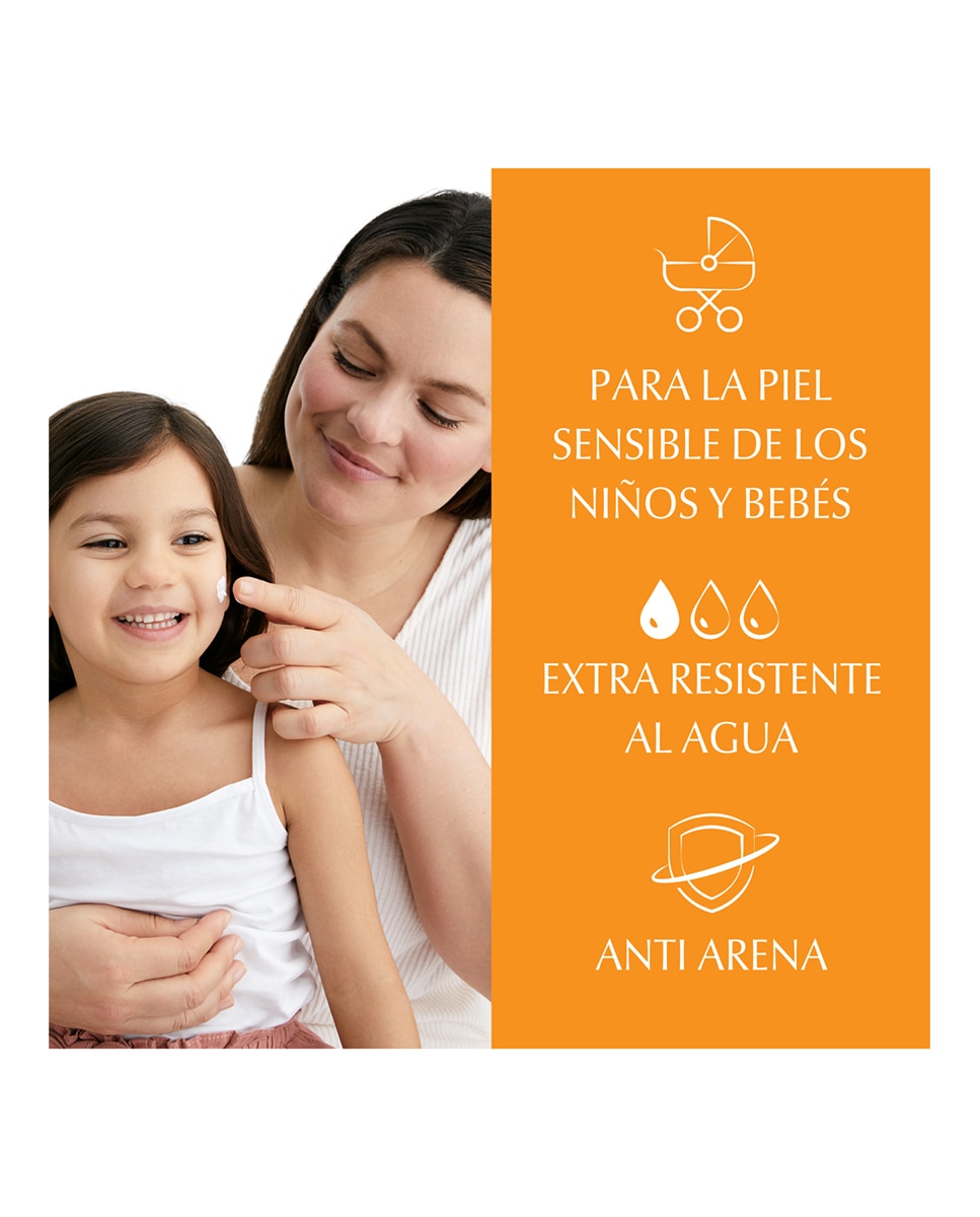 Imagen 4 de Sun Kids Sensitive Protect Gel Crema FPS50+ 200ml