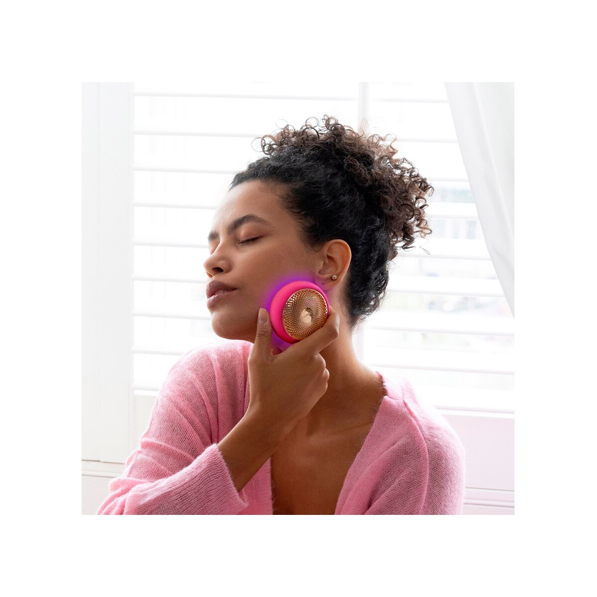Imagen 4 de UFO™ 3 - Hidratación facial profunda 5 en 1 Fuchsia FOREO - Fuchsia Fuchsia