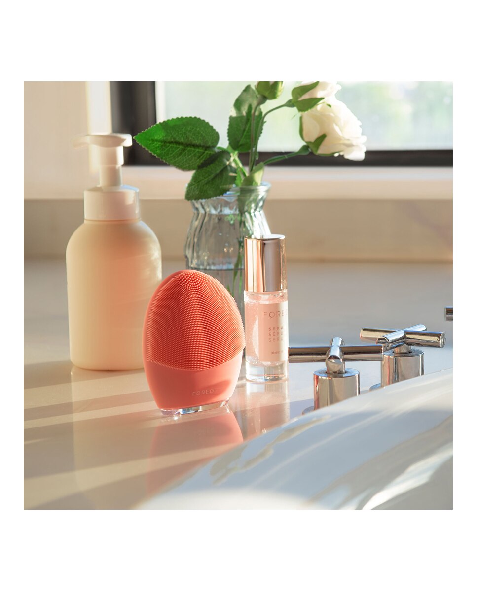 LUNA™ 4 - Dispositivo inteligente de limpieza facial y masaje reafirmante BALANCED SKIN FOREO - Balanced skin Balanced skin-7