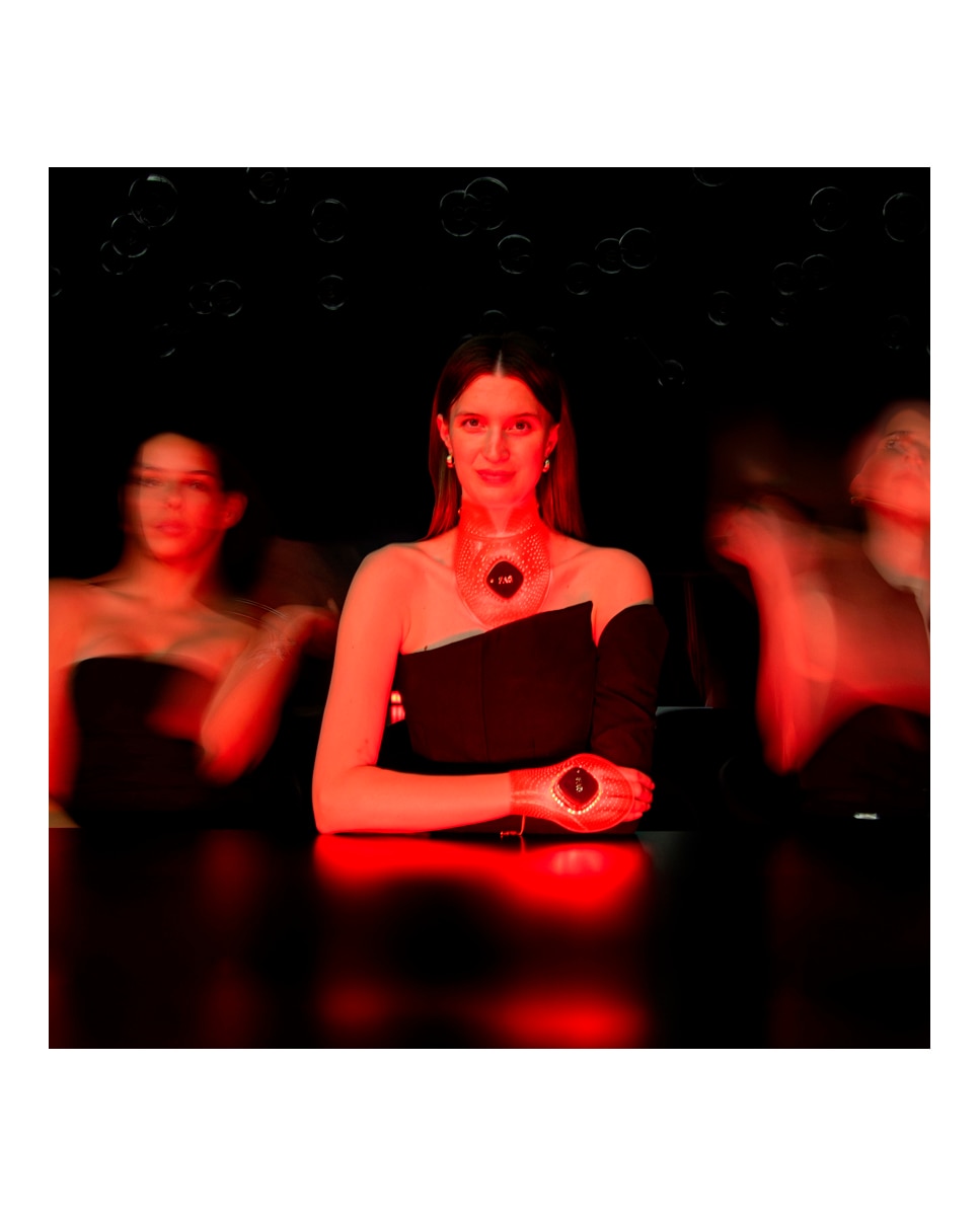 Thumbnail 4 de FAQ 211 Máscara LED cuello y escote 761 puntos, 15 min