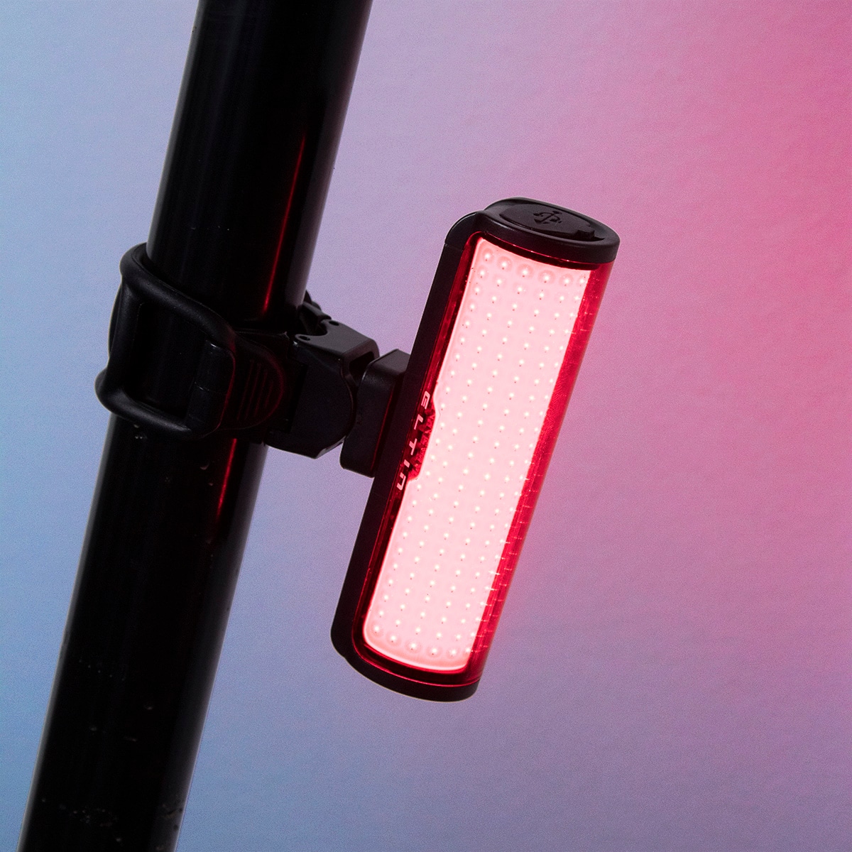 Luz Traseira de Bicicleta Explorer 100 Lúmenes Preto-4