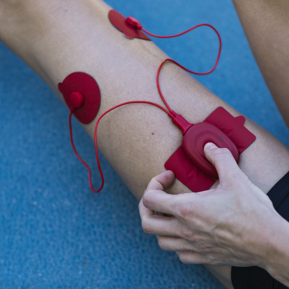 Electroestimulador muscular Therabody PowerDot Uno Vermelho-5