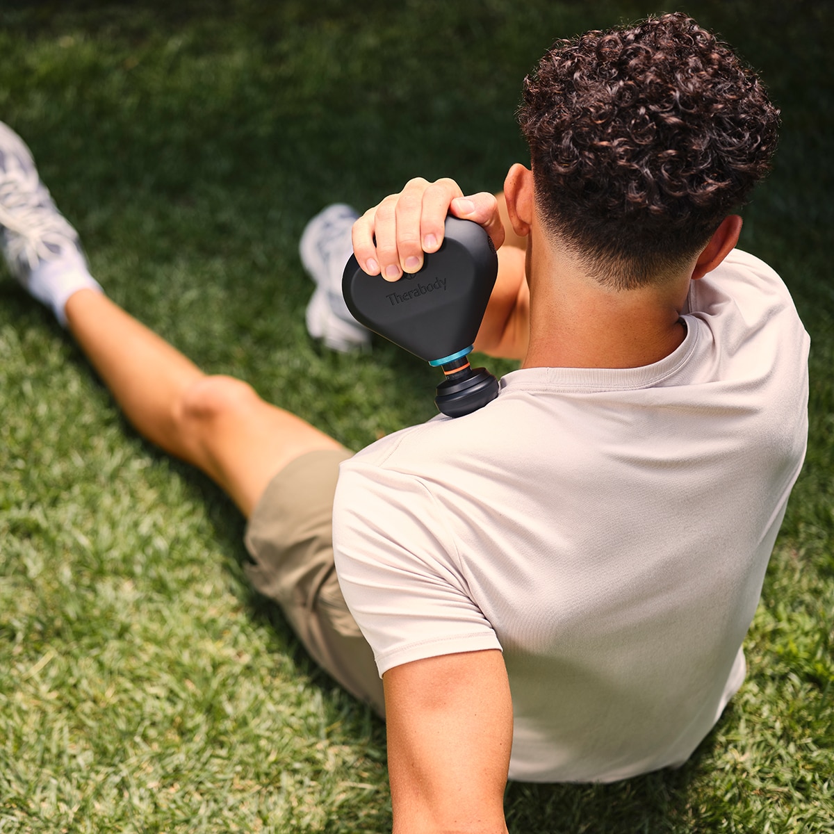 Theragun Mini Plus Preto-8