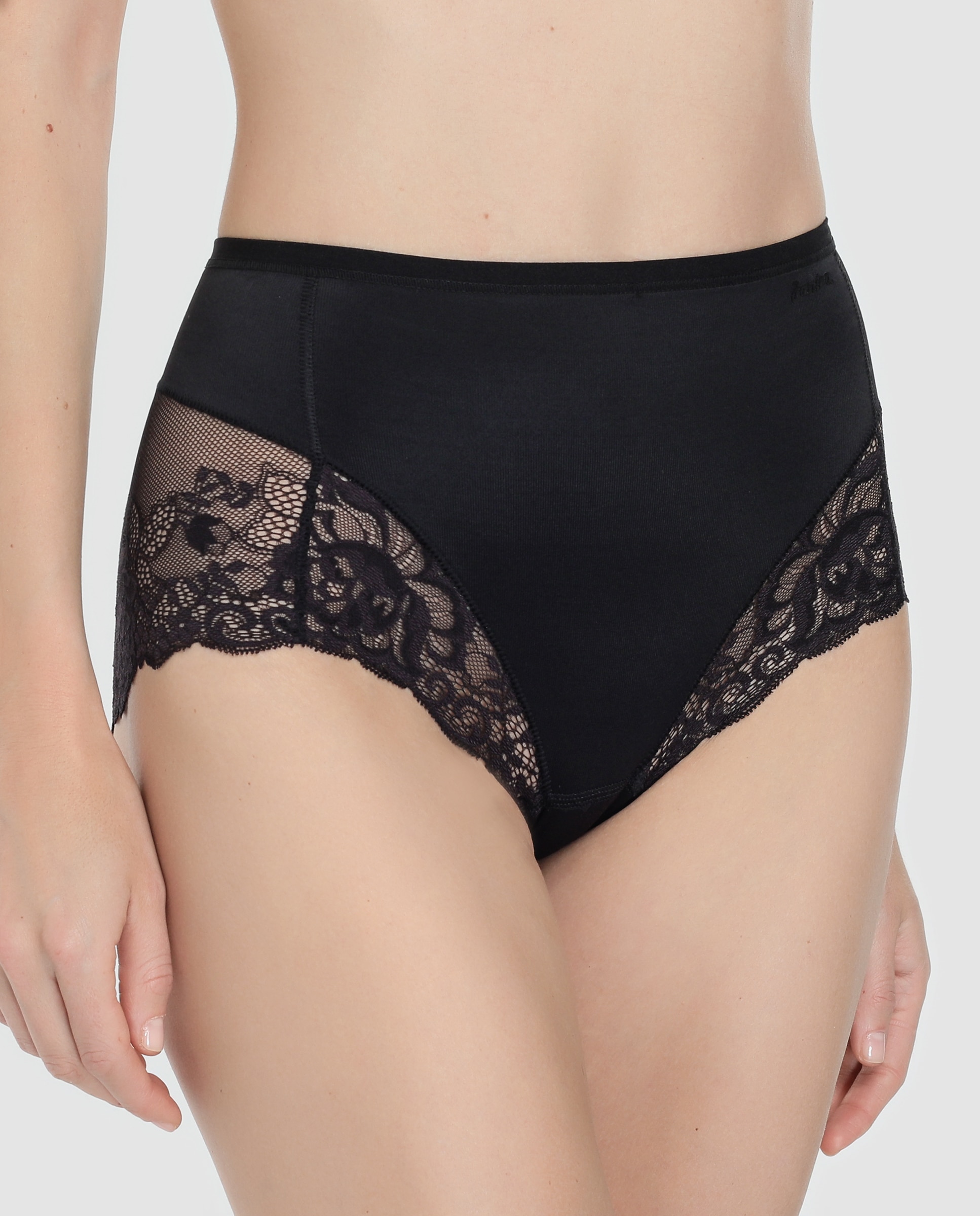 Imagem 0 de Cueca alta Shape Greta Janira com renda