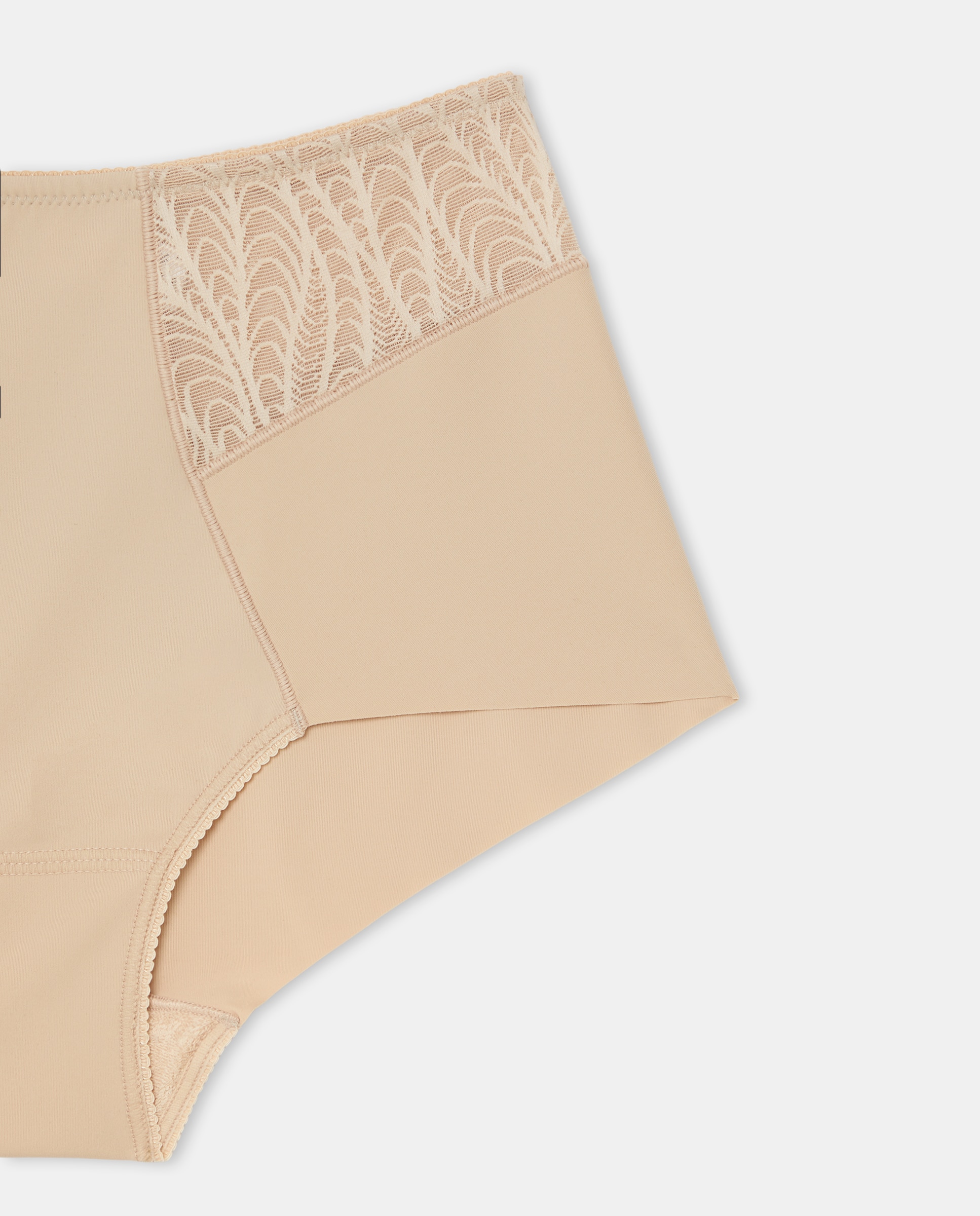Cueca de Corte Laser com Renda Bege-4