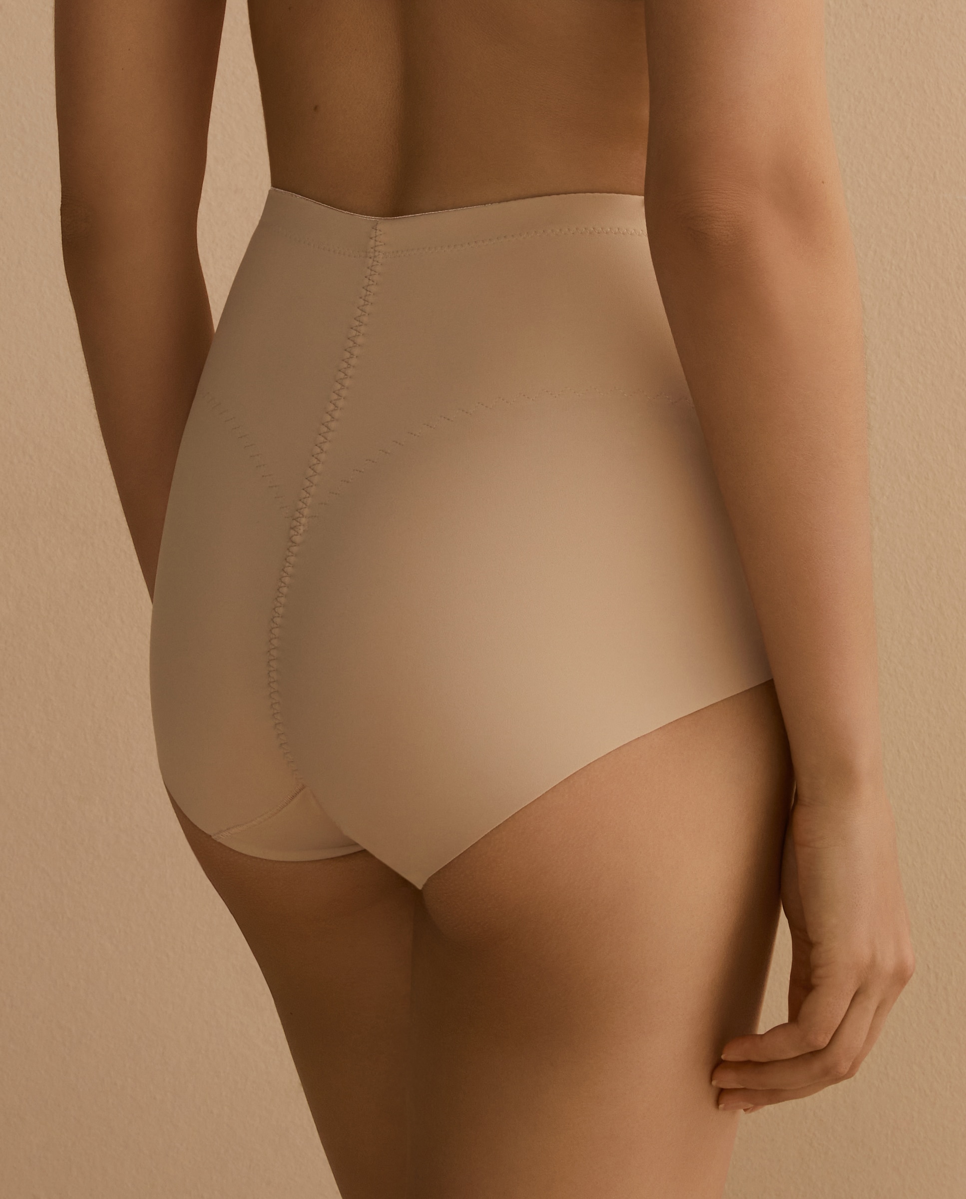 Cueca de Controlo com Corte Laser Bege-2