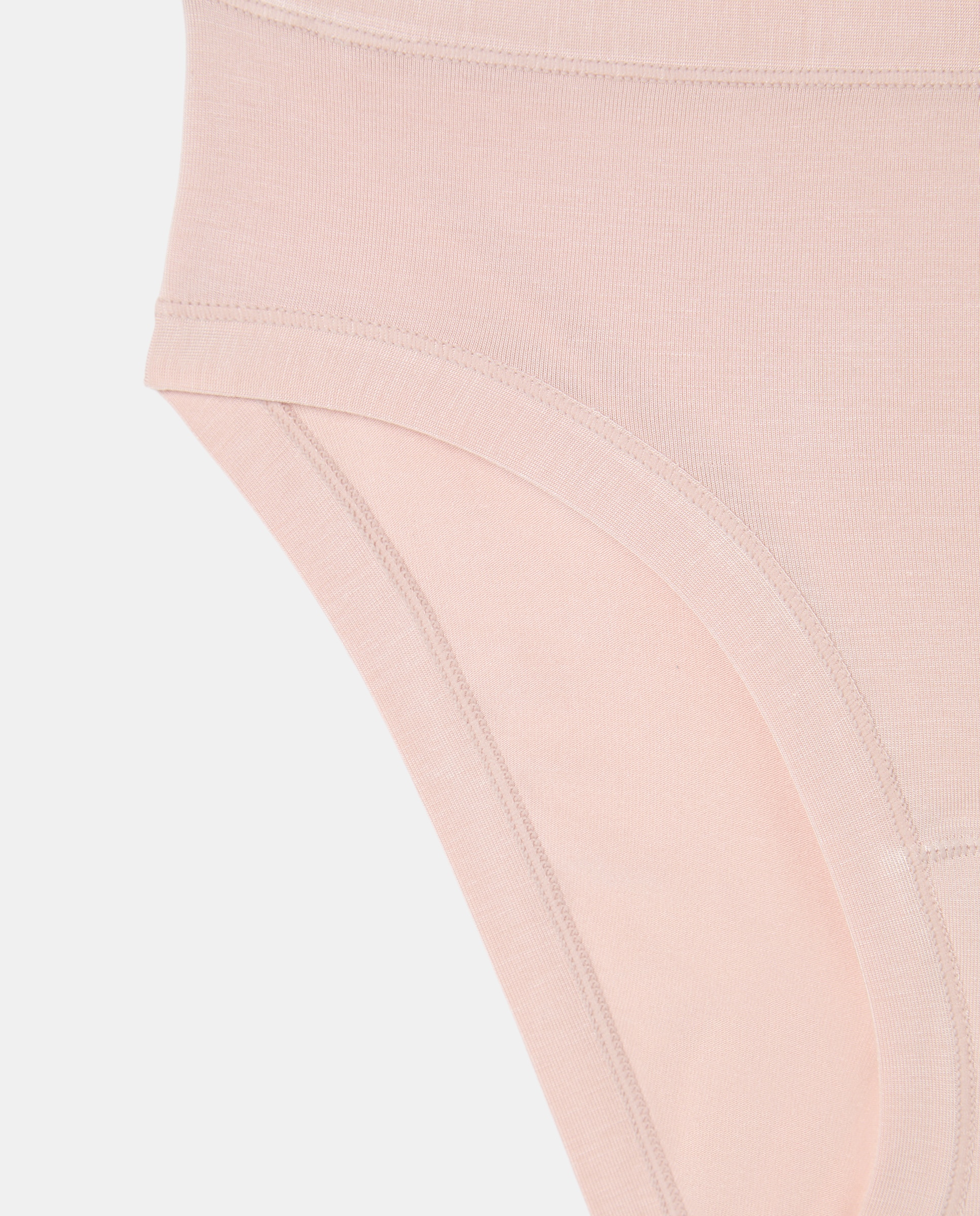 Cueca de Micro Modal Elástica com Tato Suave Bege-4