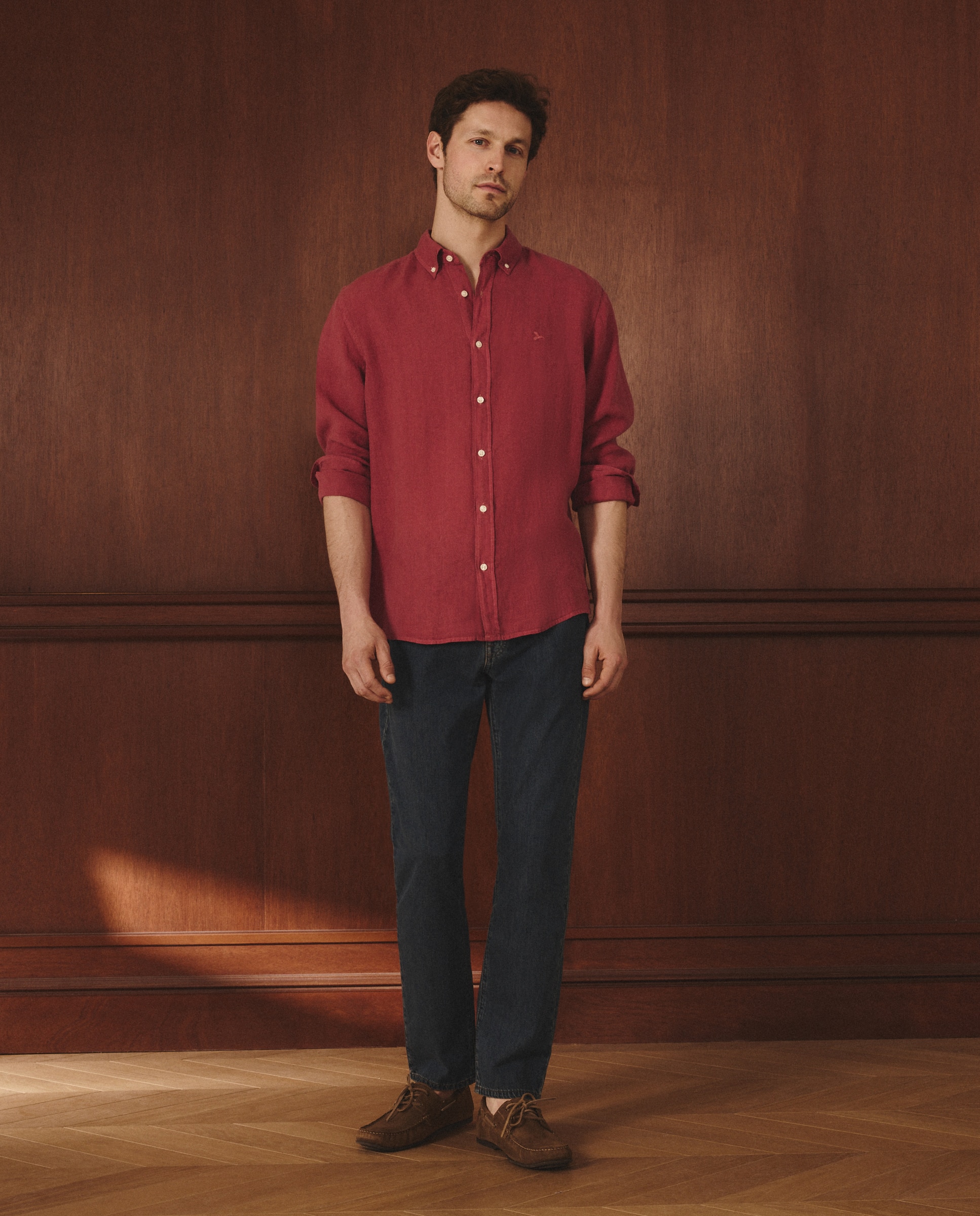 Camisa Classic Fit de Linho Bordeaux-2