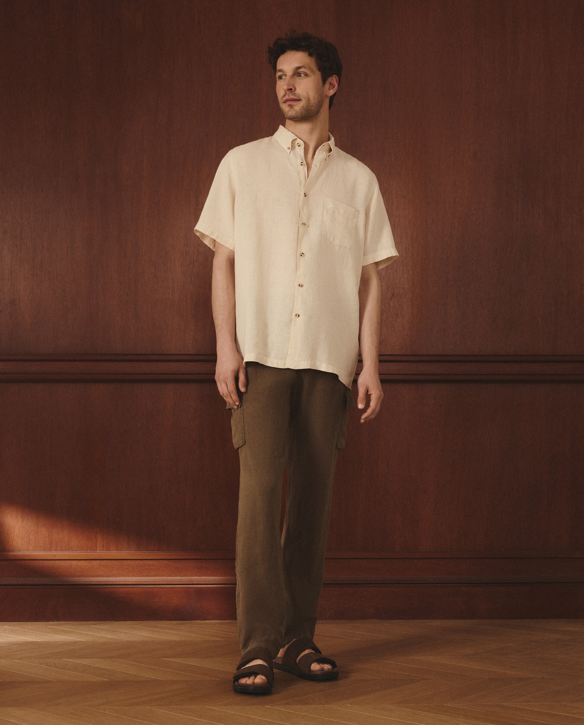 Camisa de Linho Classic Fit com Manga Curta Bege-2