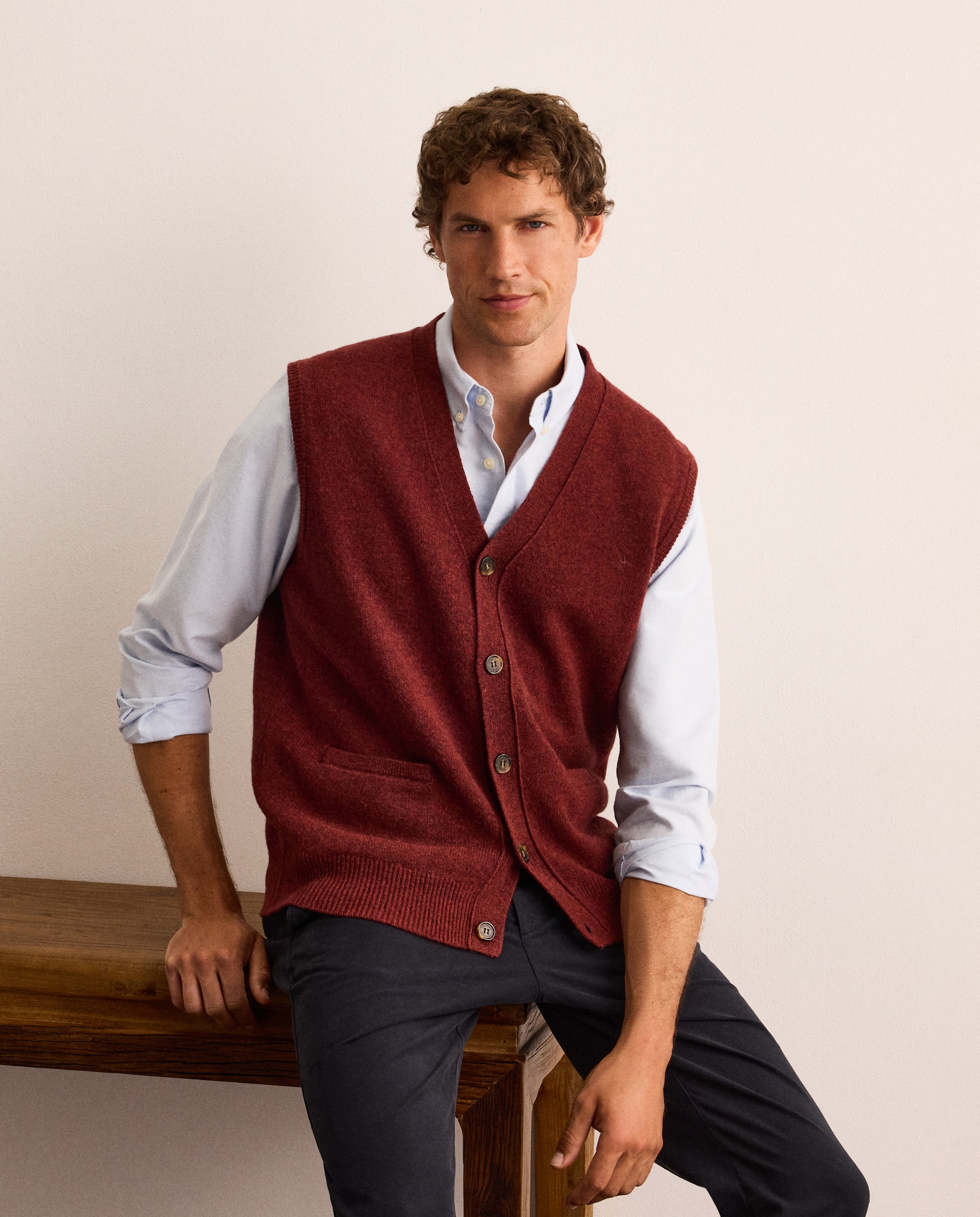 Chaleco de punto 100% lambswool con botones y cuello de pico hombre - Lloyd's - Burdeos Burdeos-1