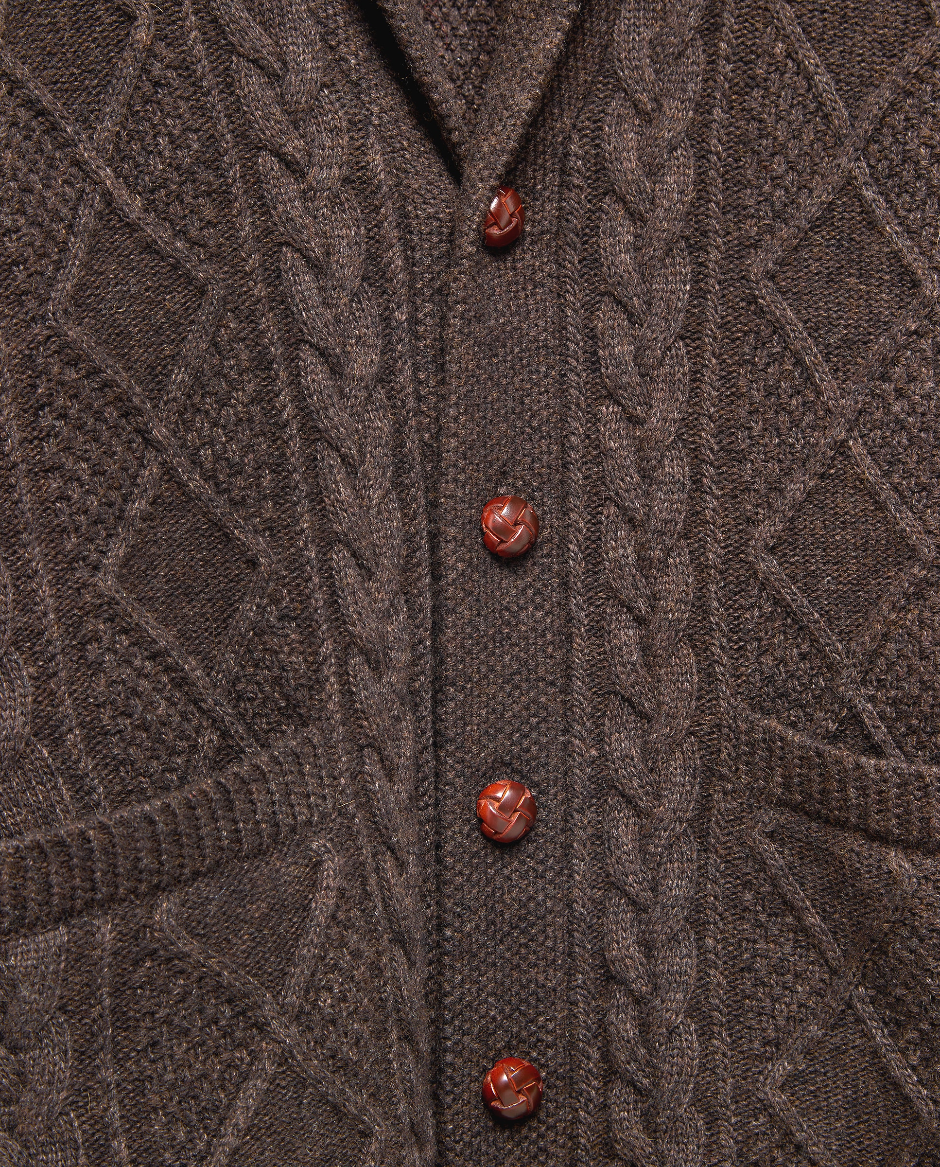 Cardigan com Malha com Aran Castanho-2