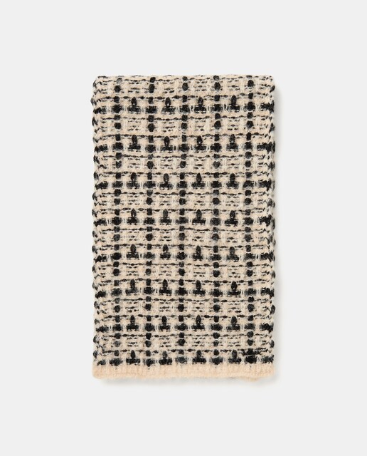 Imagem 0 de Cachecol de Malha com Detalhe às Riscas