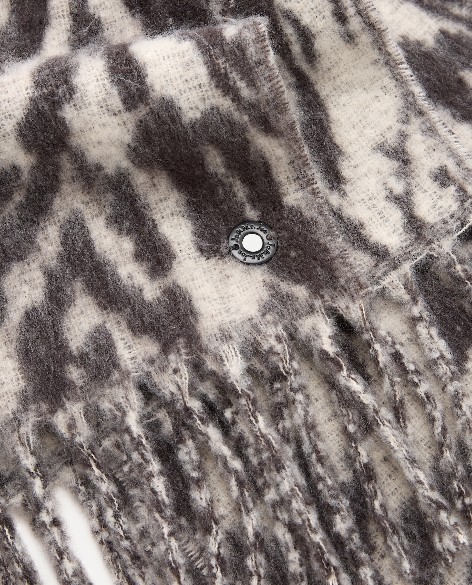 Cachecol com Animal Print de Zebra Bege-3