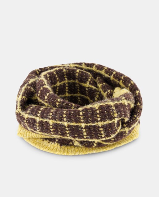 Imagem 0 de Gola aos Quadrados com Vivos em Contraste