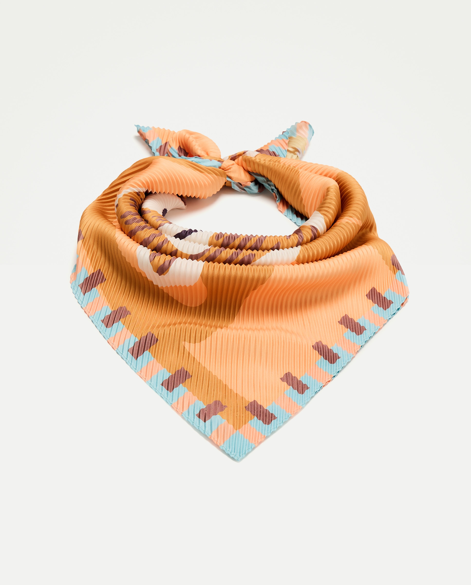 Imagem 0 de Lenço Plissado com Animal Print de Leopardo