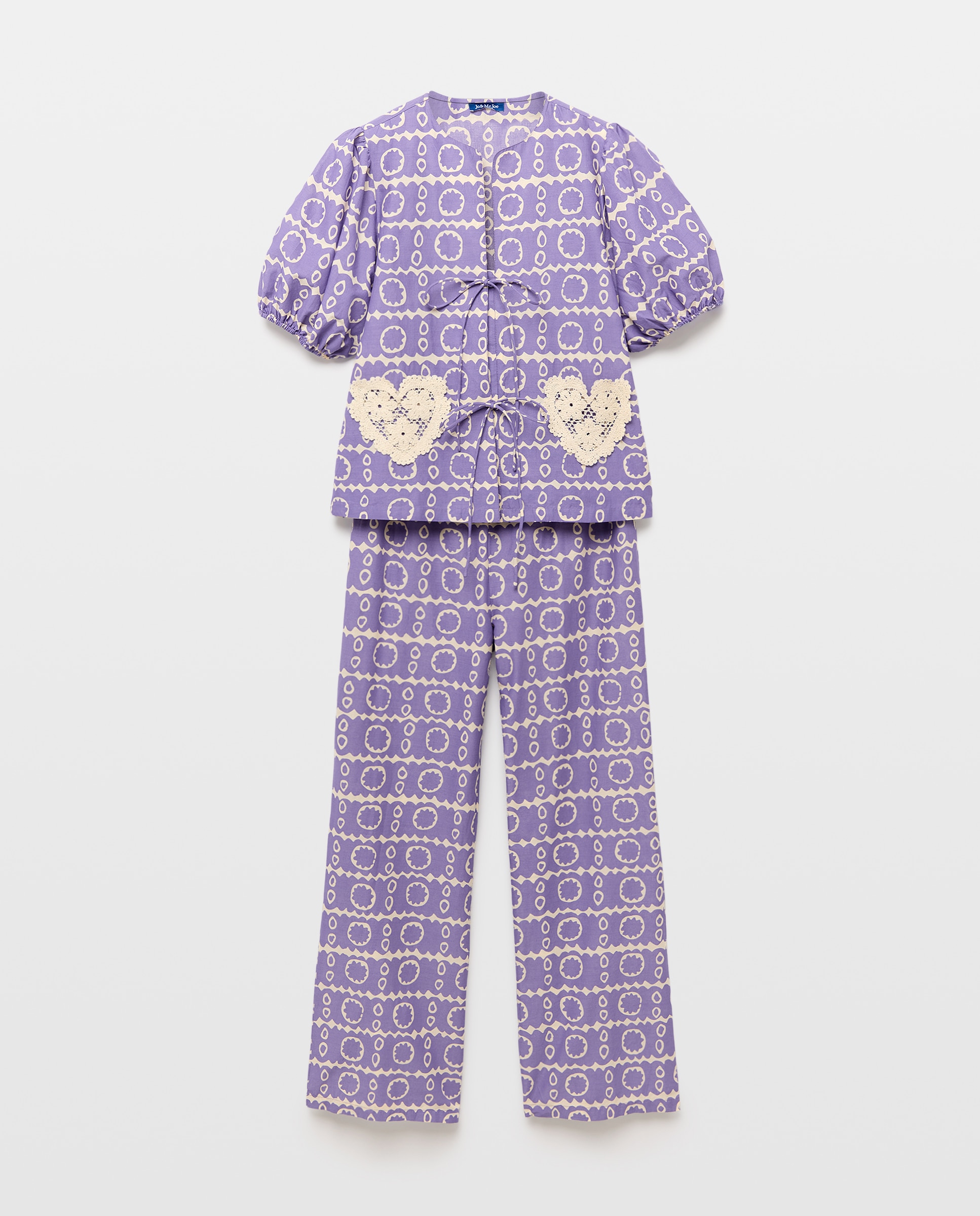 Imagem 0 de Conjunto de Manga Curta com Estampado de Bolsos de Crochet