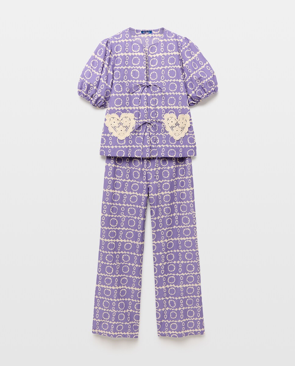 Imagem 0 de Conjunto de Manga Curta com Estampado de Bolsos de Crochet