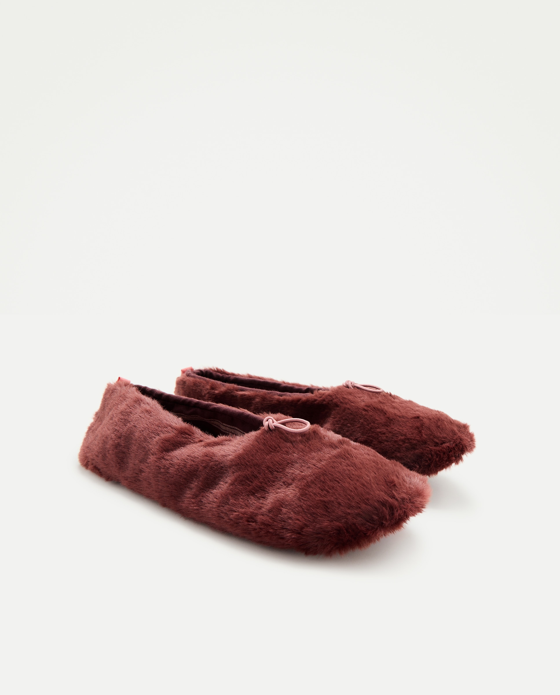 Meias Tipo Pantufas com Pelo Bordeaux-2