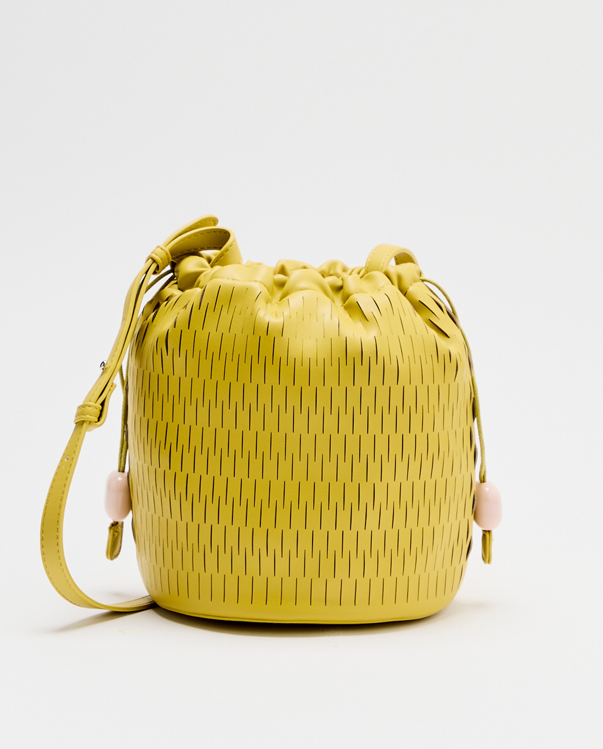 Mala a Tiracolo com Detalhe de Cortes 300 Amarelo-2