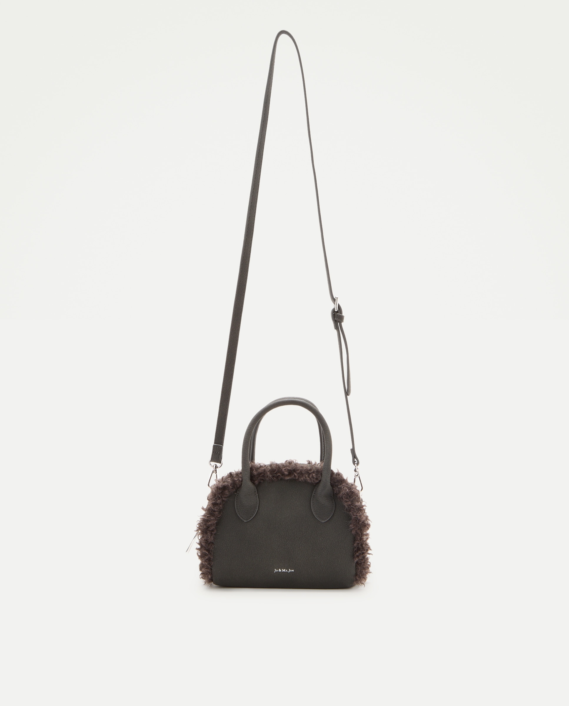 Imagem 0 de Mala Crossbody com Pelo