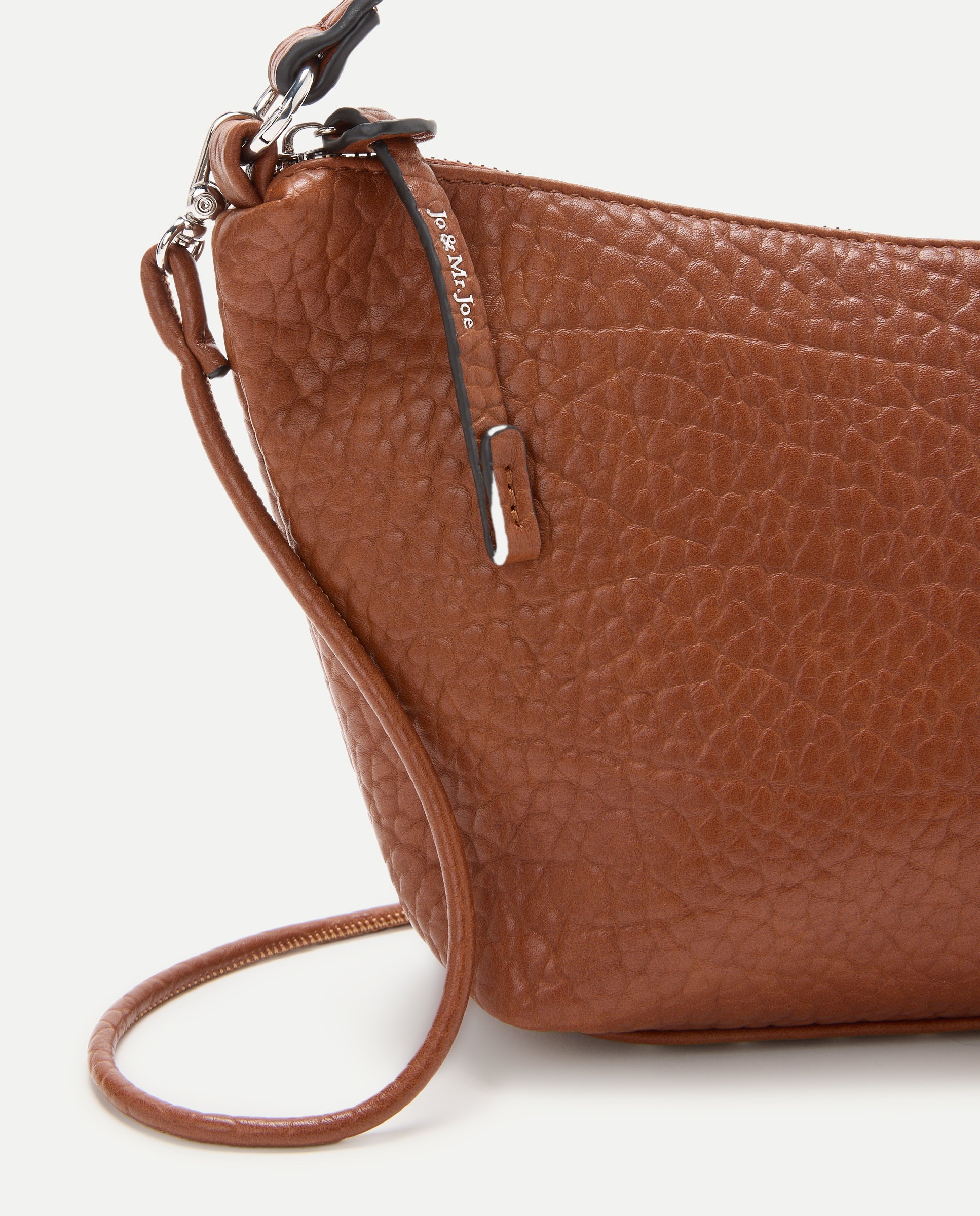 Mala Crossbody com Tachas Castanho-3