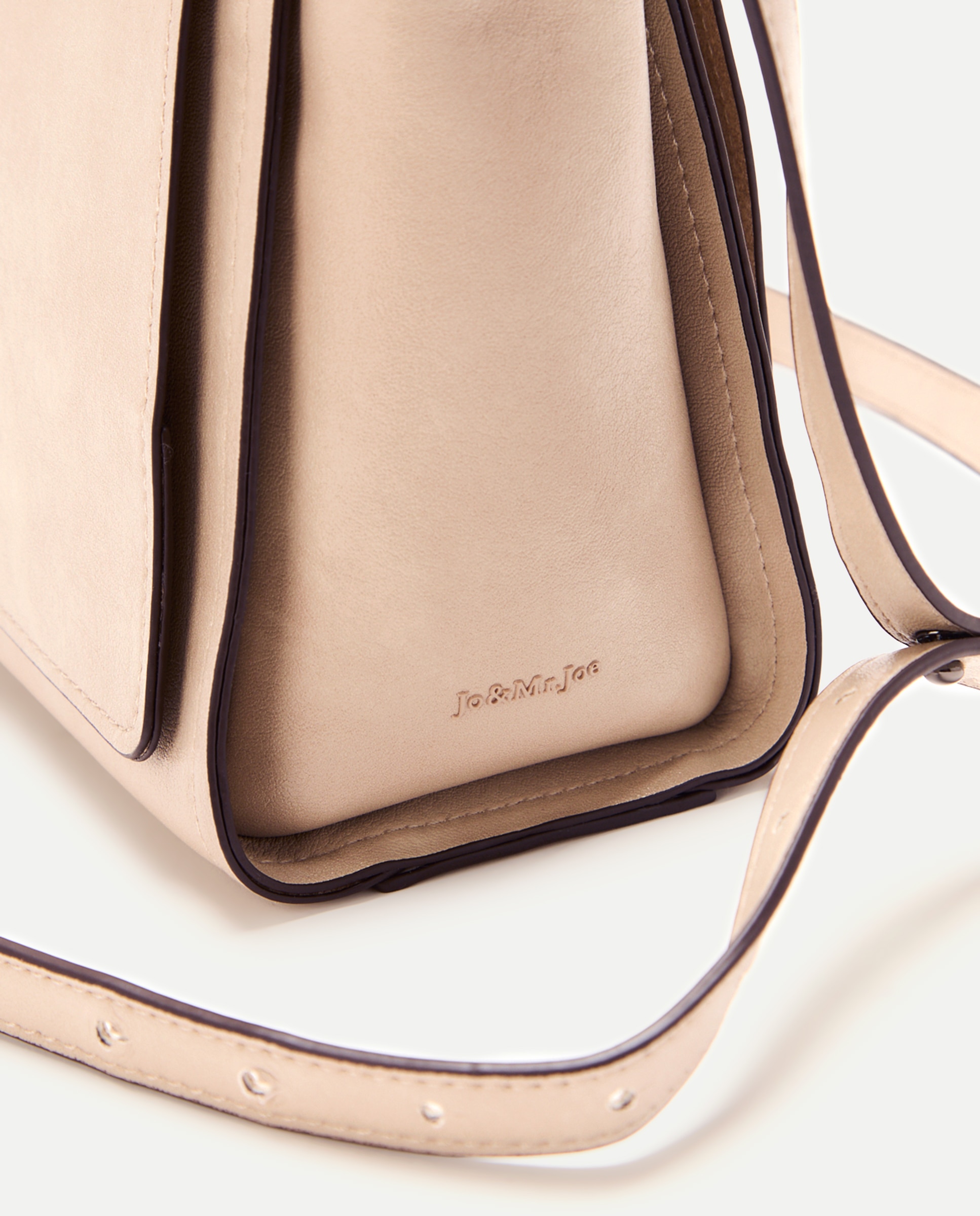 Mala Crossbody com Efeito Enrugado Branco-4