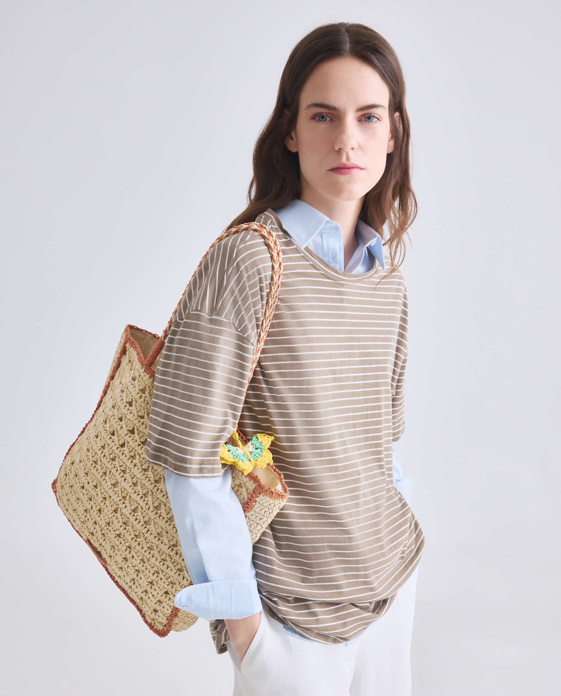 Mala Shopper de Crochet Bicolor com Conta de Borboleta 120 Cru-5