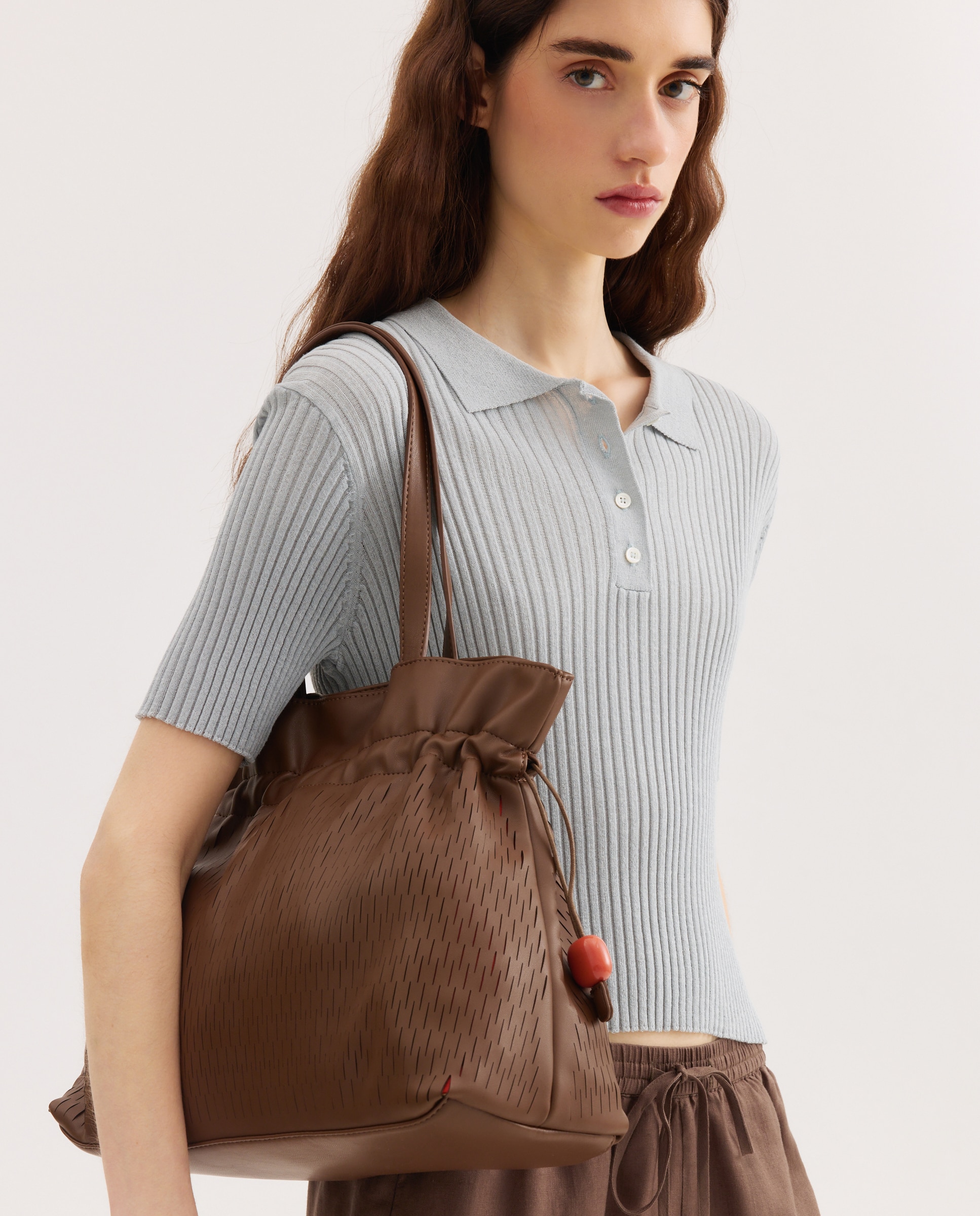 Mala Shopper com Detalhe de Cortes Castanho-5