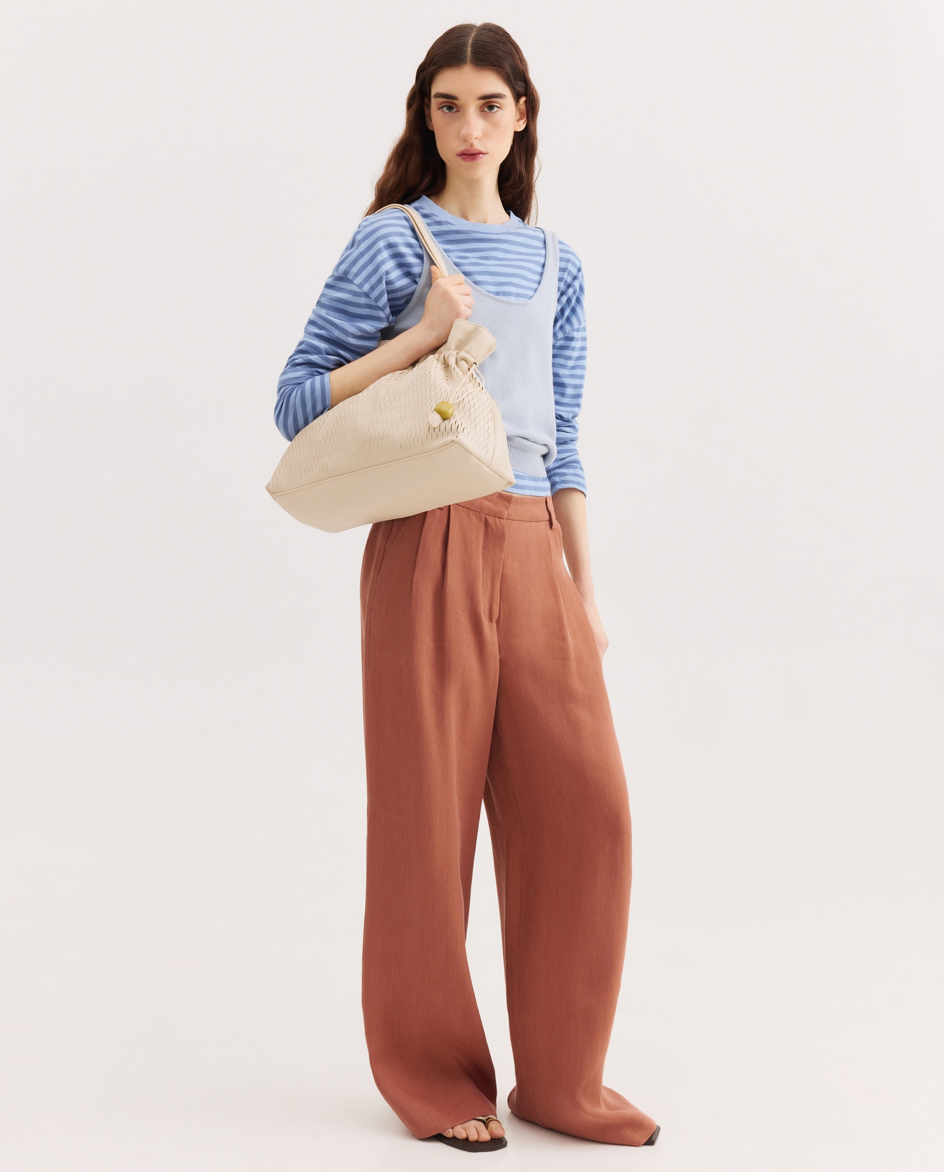 Mala Shopper com Detalhe de Cortes 120 Cru-5
