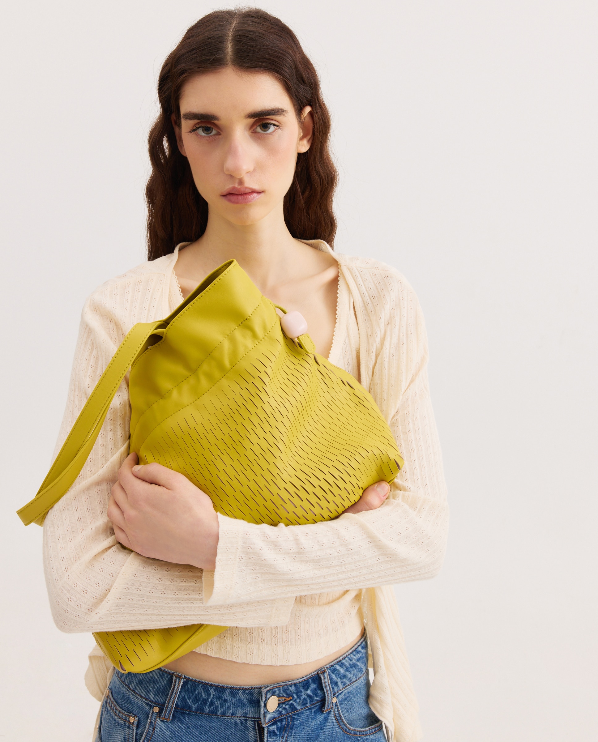 Mala Shopper com Detalhe de Cortes 300 Amarelo-5