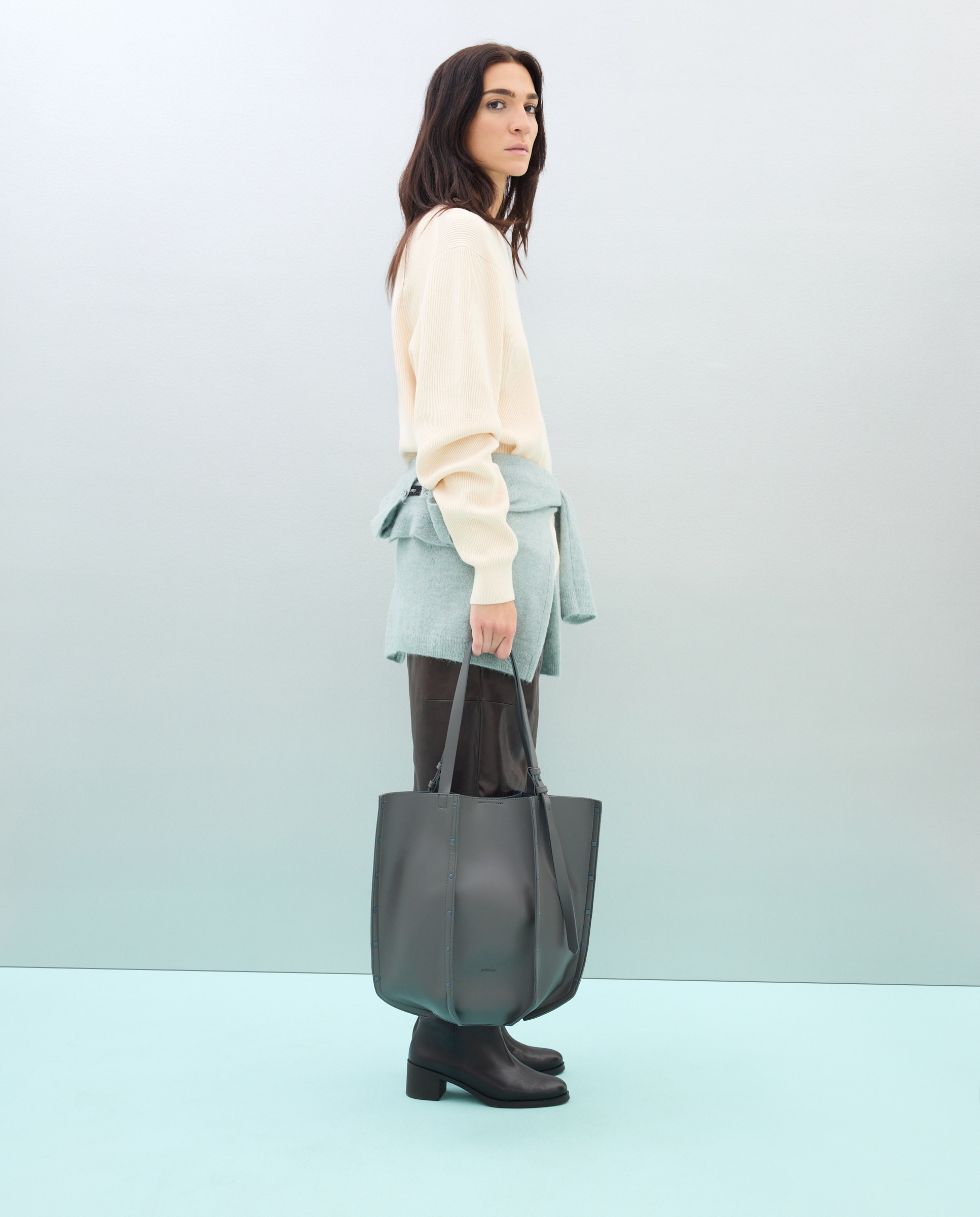Bolso shopping con adorno de tachas - Jo & Mr. Joe - Gris claro Gris claro-7