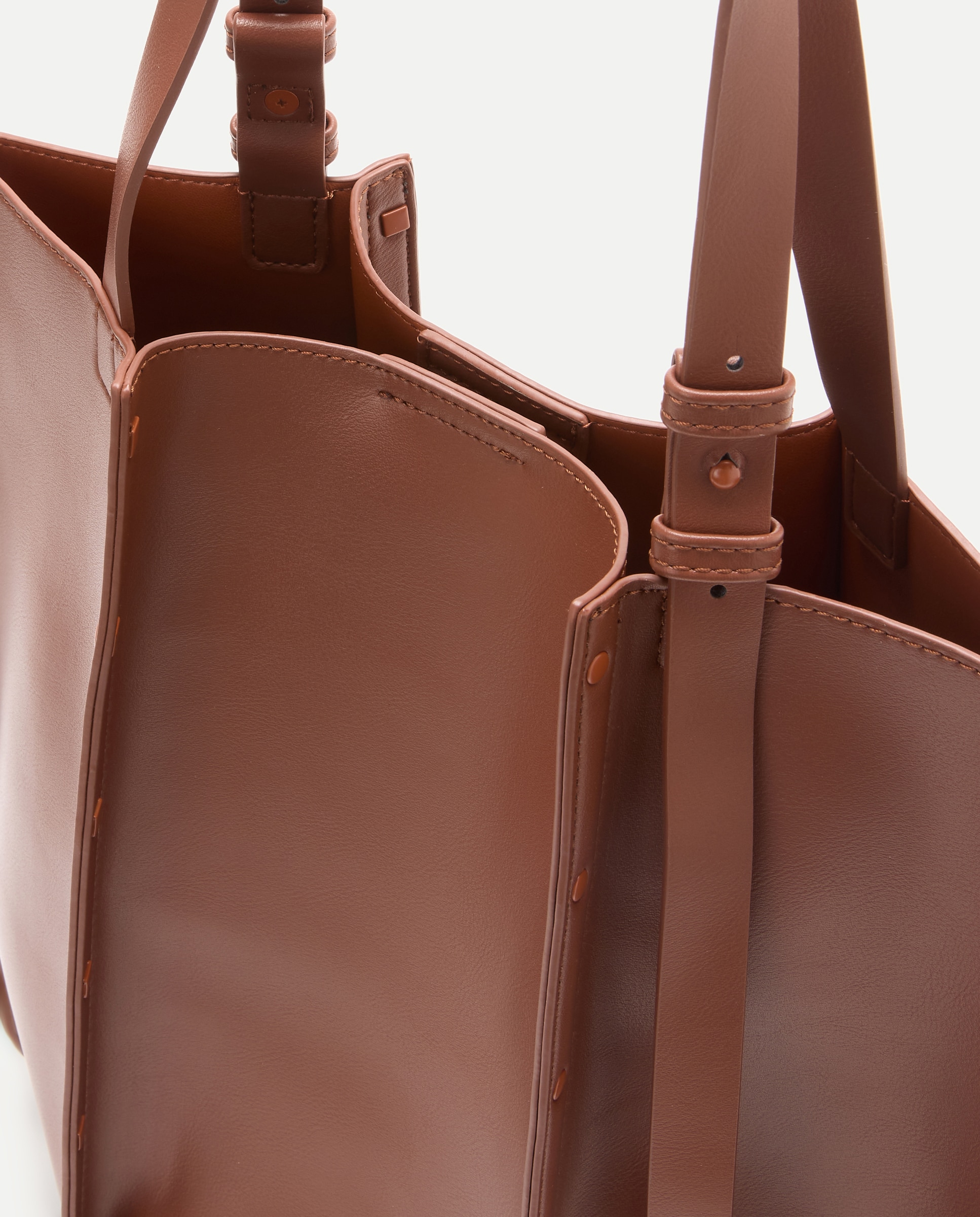 Mala Shopper com Adorno de Tachas Chocolate-4